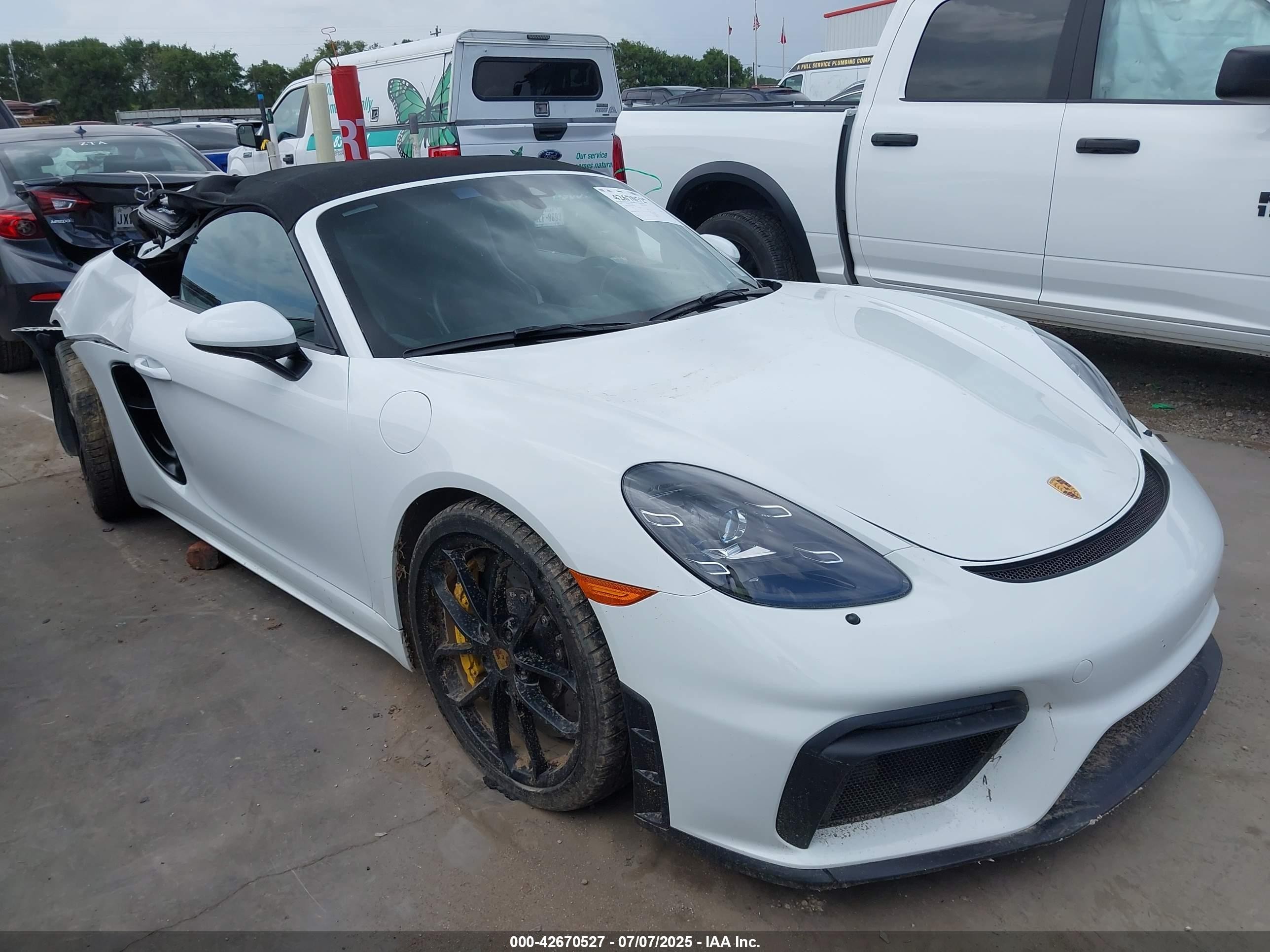 2021 Porsche 718 Spyder, VIN WP0CC2A89MS240128 — Rear end