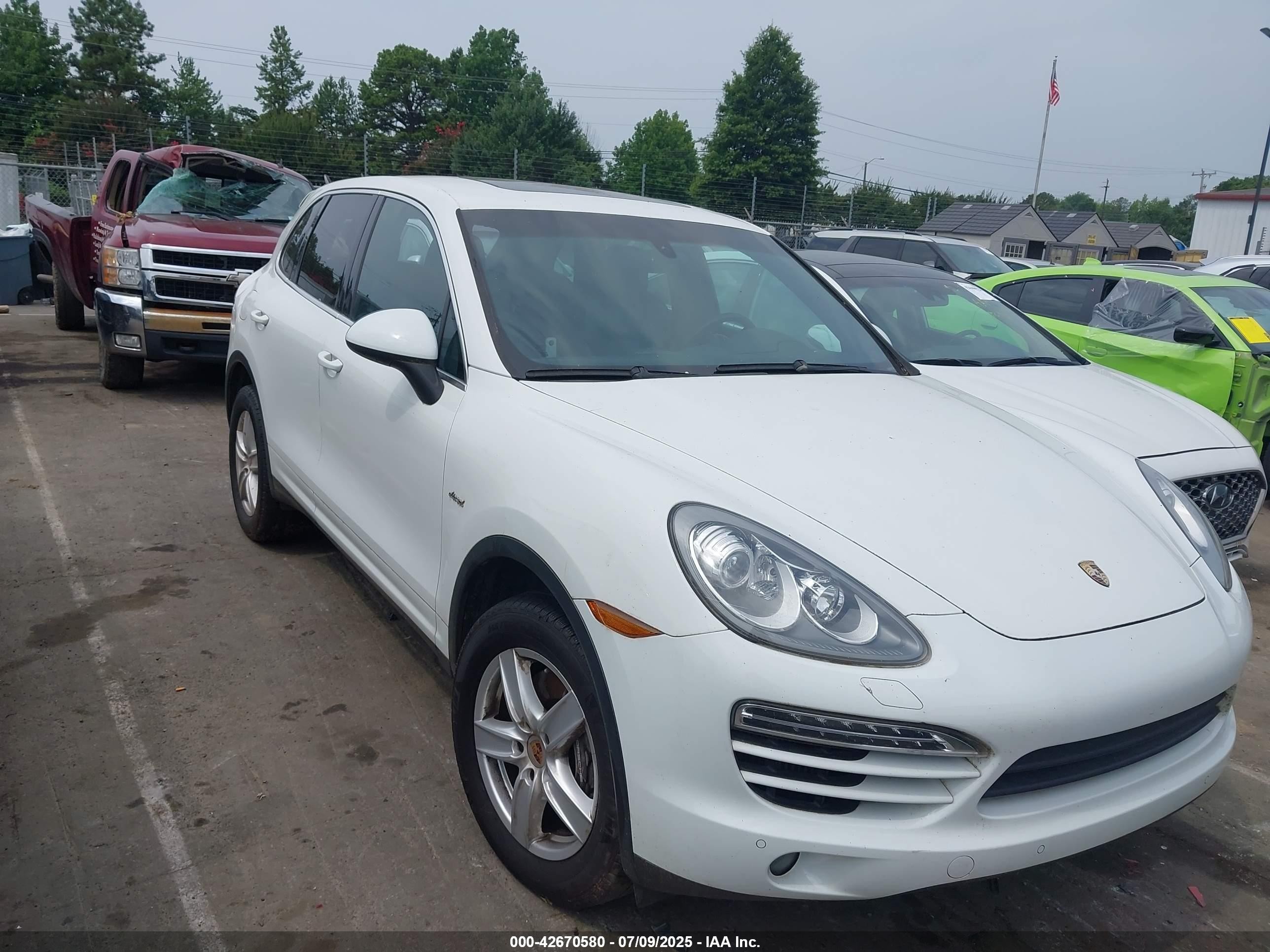 2013 Porsche Cayenne Diesel, VIN WP1AF2A26DLA41346 — Storm
