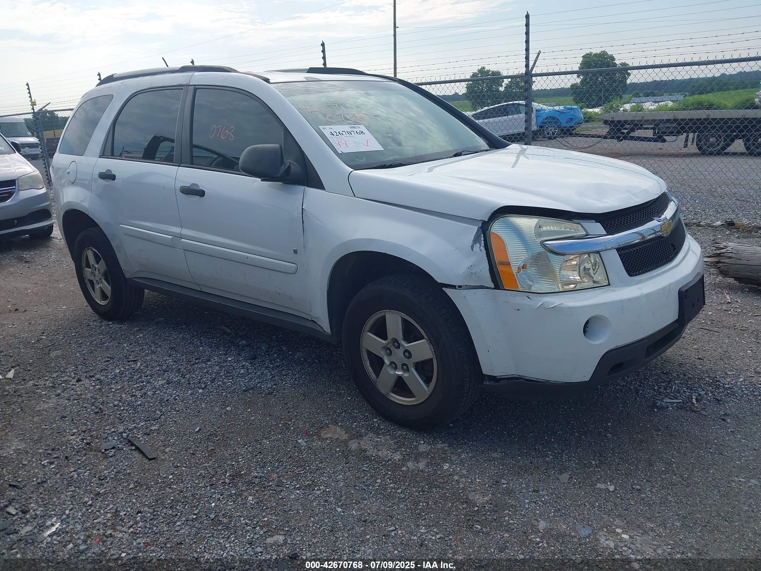 2008 Chevrolet Equinox LS, VIN 2CNDL23F186286847 — Front end