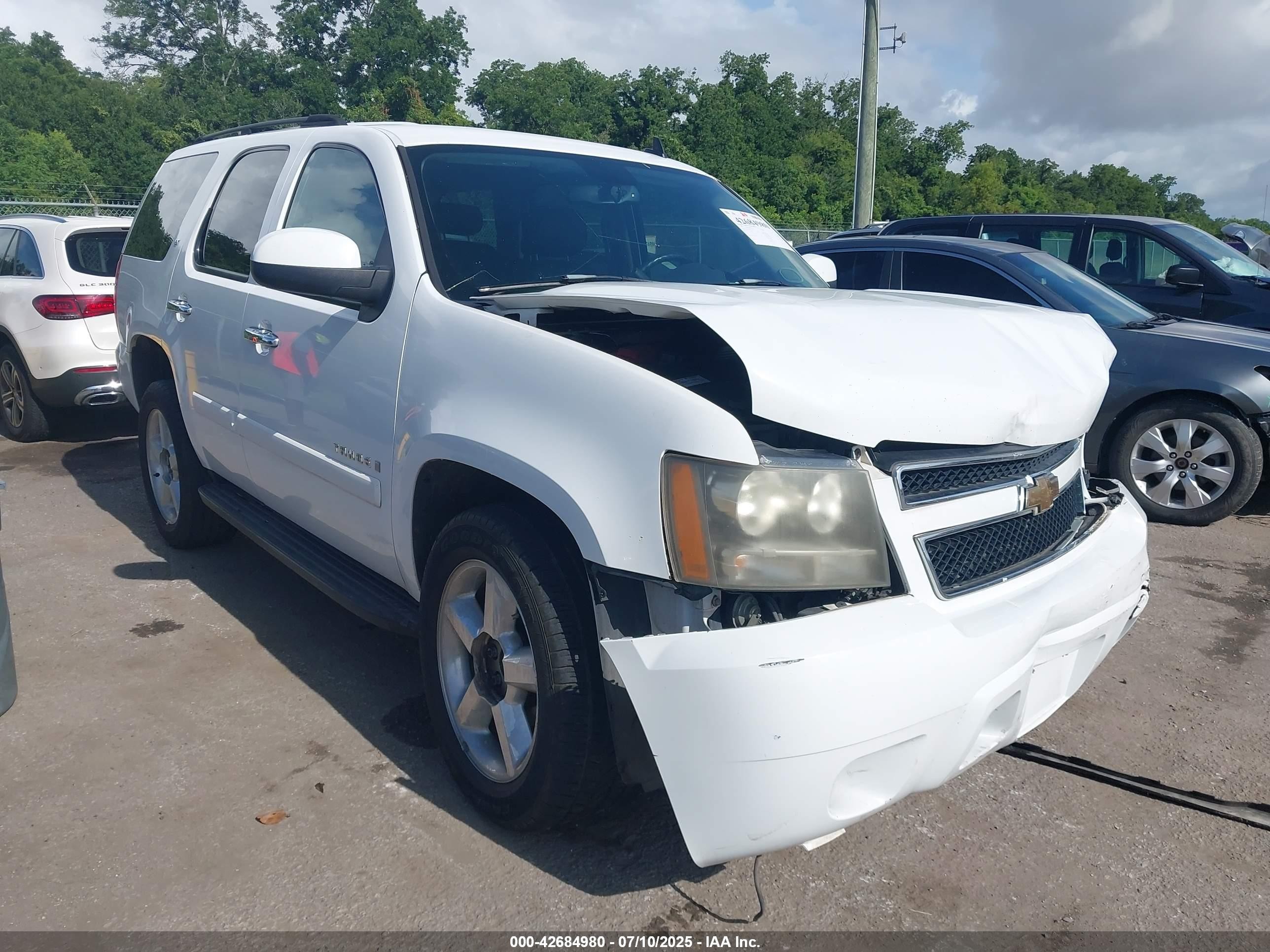 2007 Chevrolet Tahoe LT, VIN 1GNFC13J97R314853 — Front end