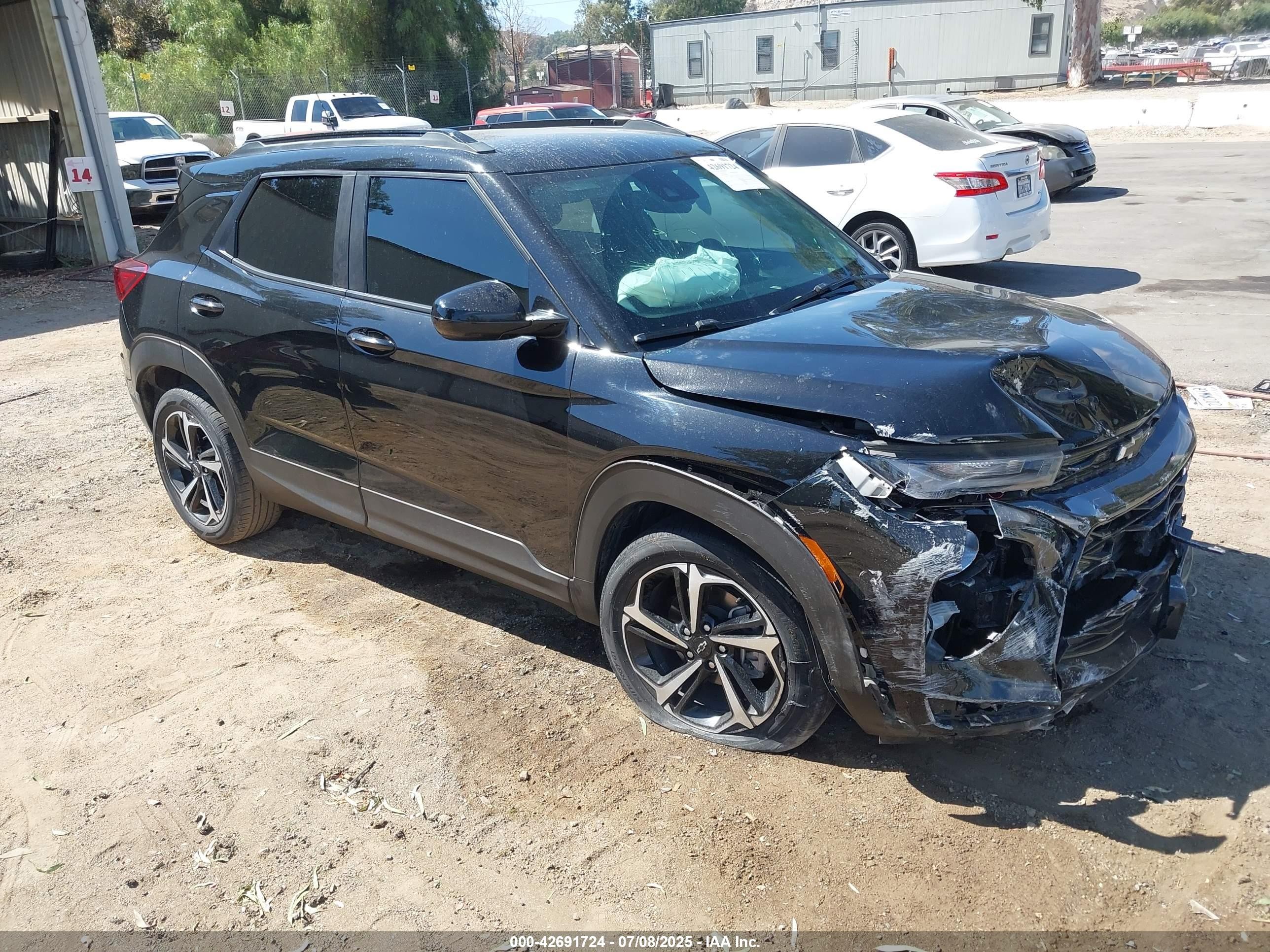 2022 Chevrolet TrailBlazer RS, VIN KL79MTSLXNB036713 — Front end