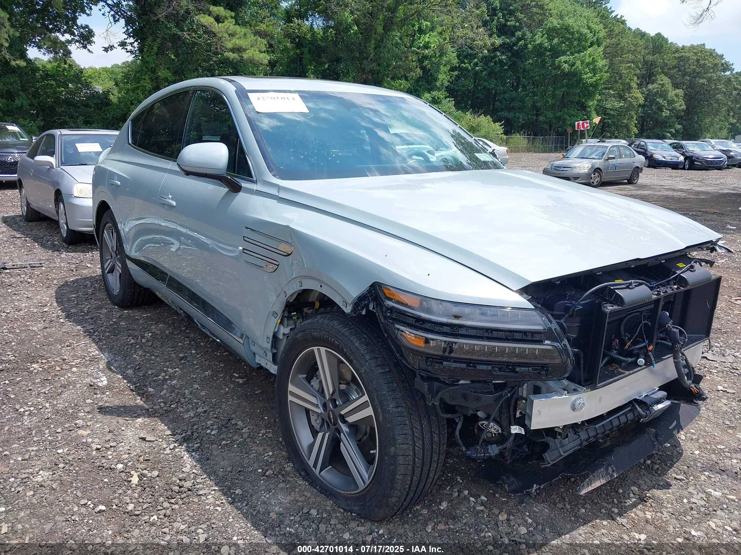 2025 Genesis GV80 Coupe 3.5T, VIN KMUJAESC6SU263222 — Side