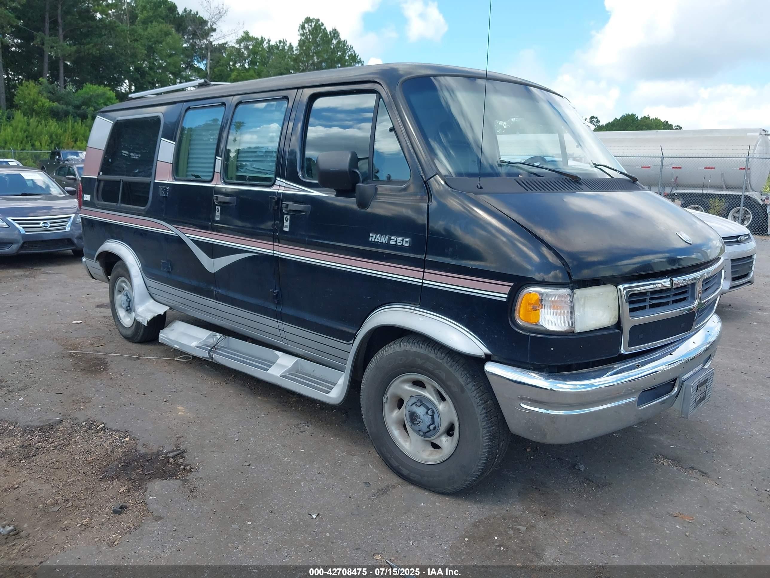 1994 Dodge Cargo, VIN 2B6HB21Y2RK173287 — Side