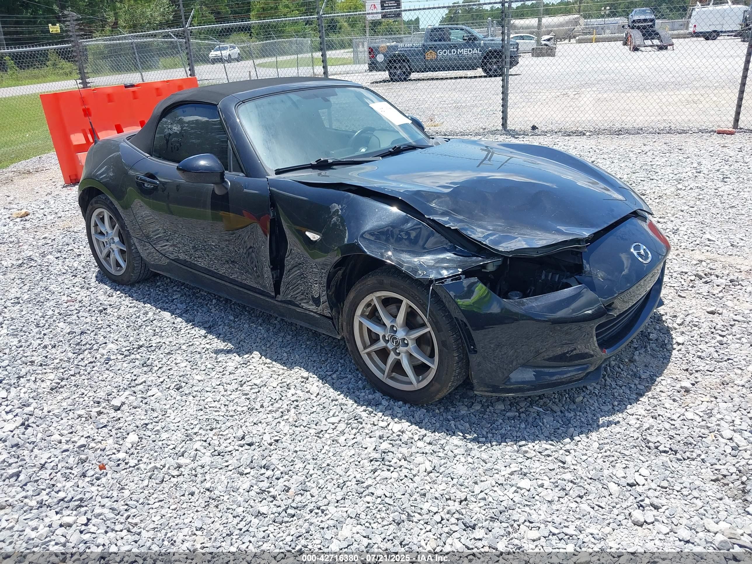 2016 Mazda MX-5 Miata Sport, VIN JM1NDAB74G0101403 — Фото с аукциона