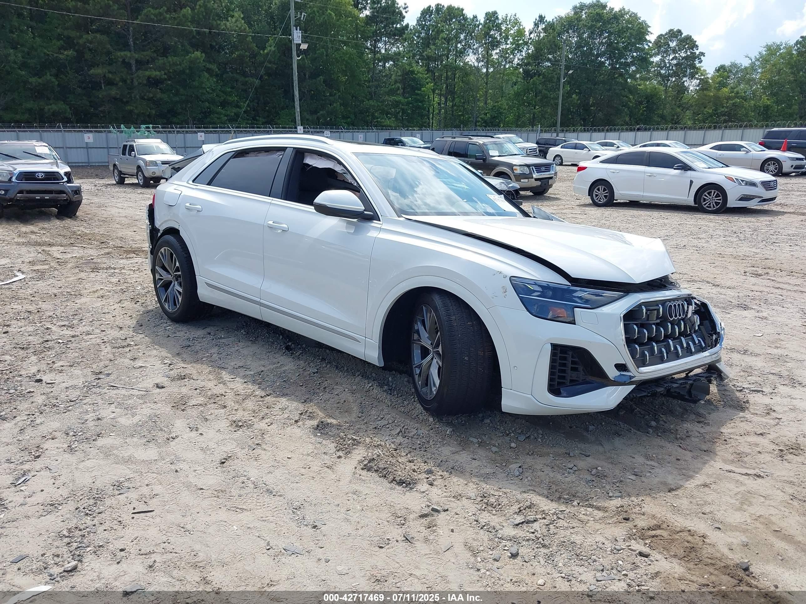 2024 Audi Q8 Prestige, VIN WA1CVBF1XRD018094 — По всему кузову