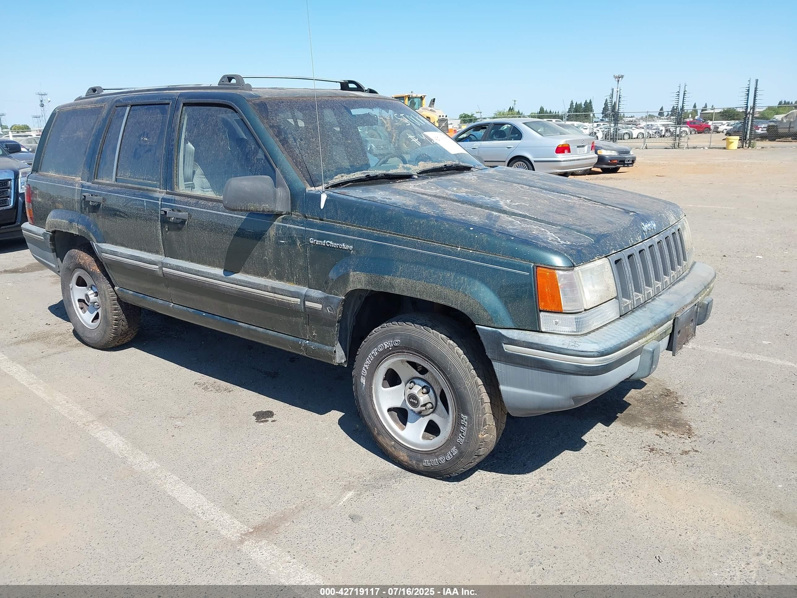 1994 Jeep Grand Cherokee, VIN 1J4FX68S5RC344010 — Front end