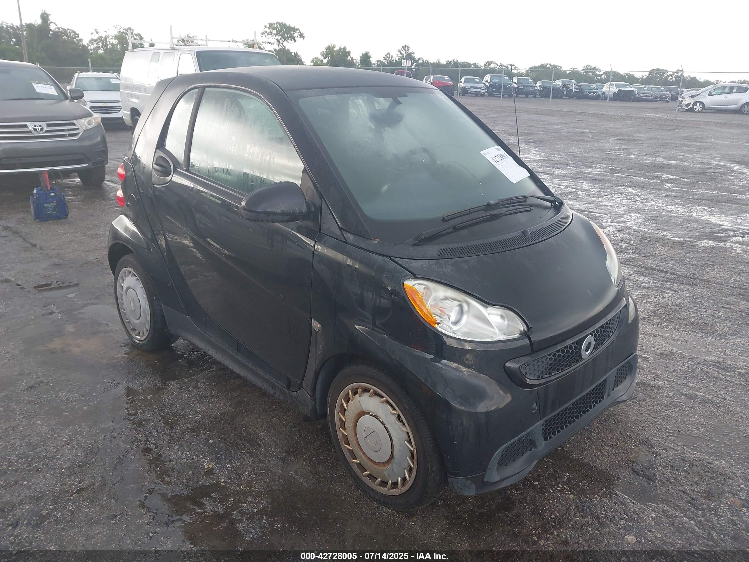 2013 Smart fortwo Pure, VIN WMEEJ3BA3DK682782 — Механическое