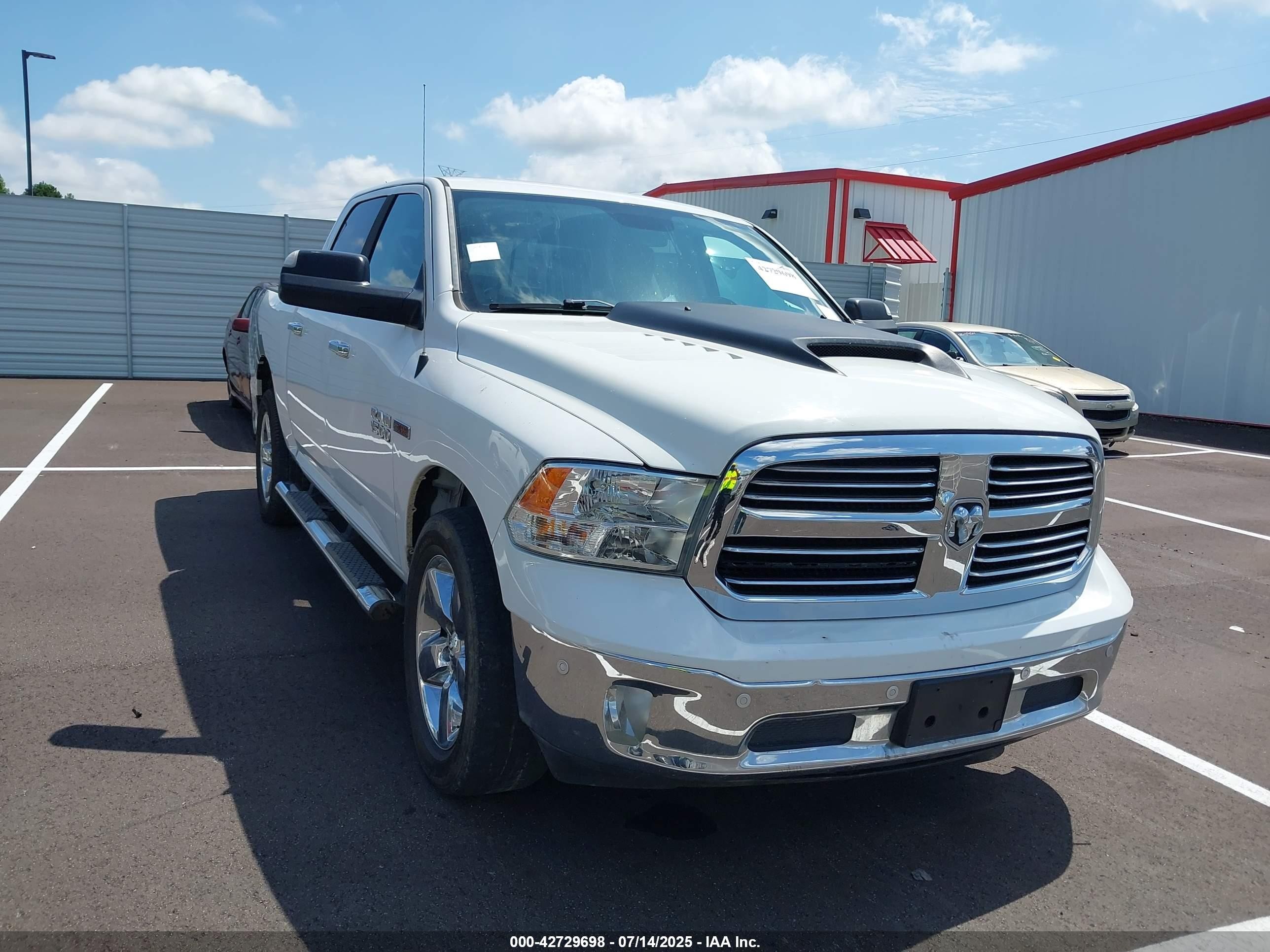 2017 Ram 1500 Big Horn, VIN 1C6RR7LM3HS879439 — Повреждение рамы