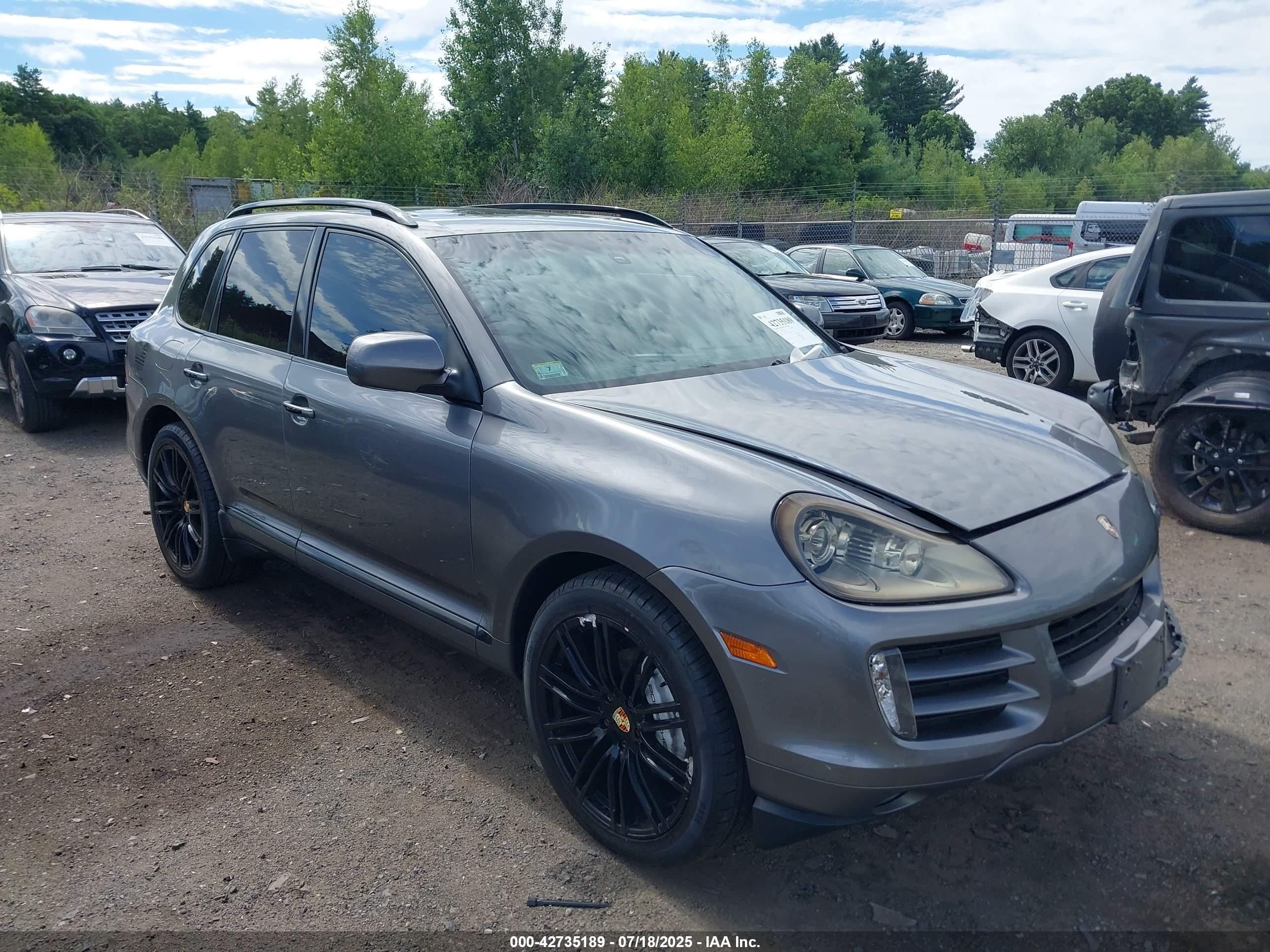 2010 Porsche Cayenne, VIN WP1AA2AP0ALA05321 — Auction photo
