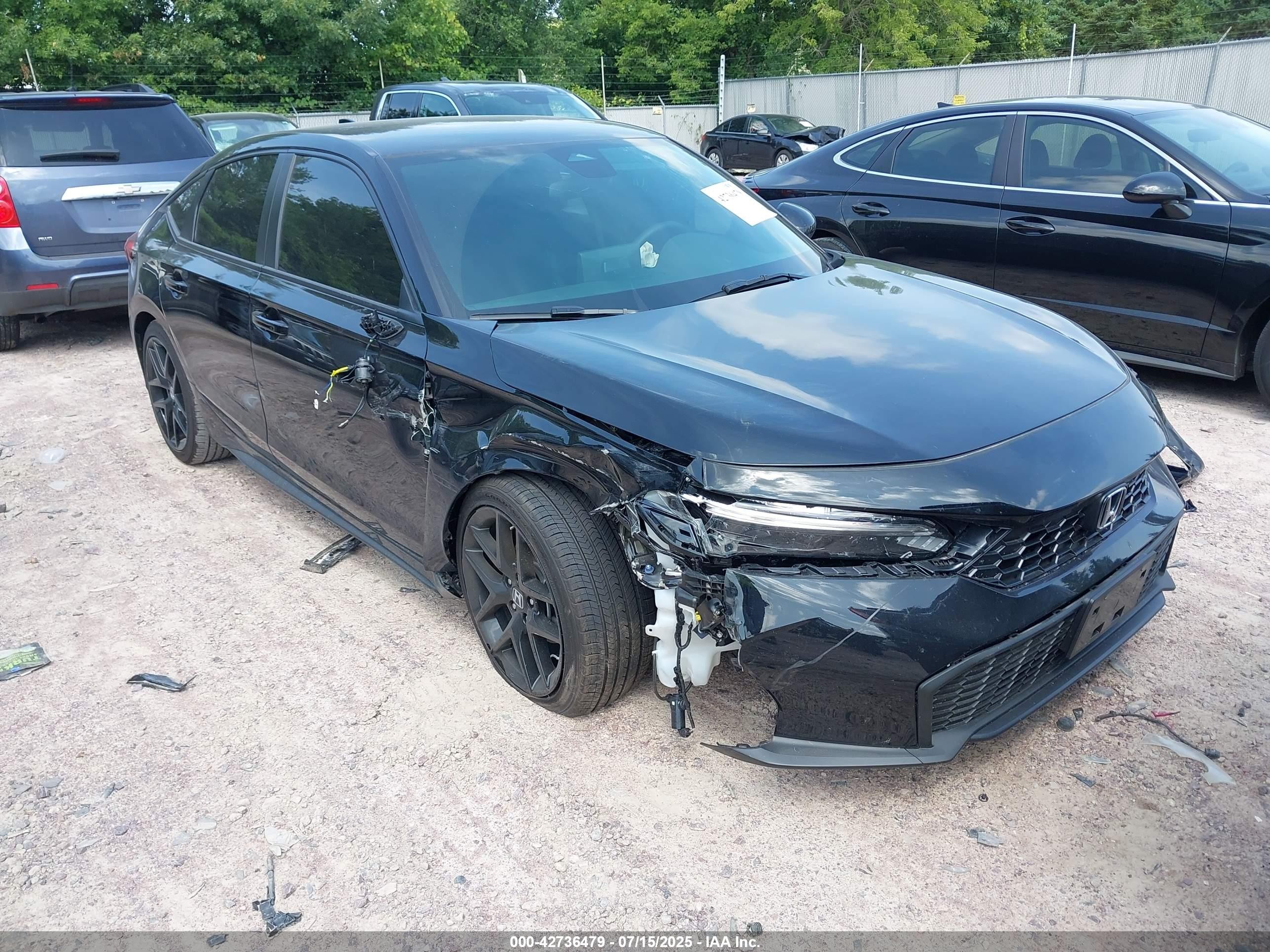 2025 Honda Civic Sport, VIN 19XFL2H82SE023975 — Фото с аукциона 1 of 20
