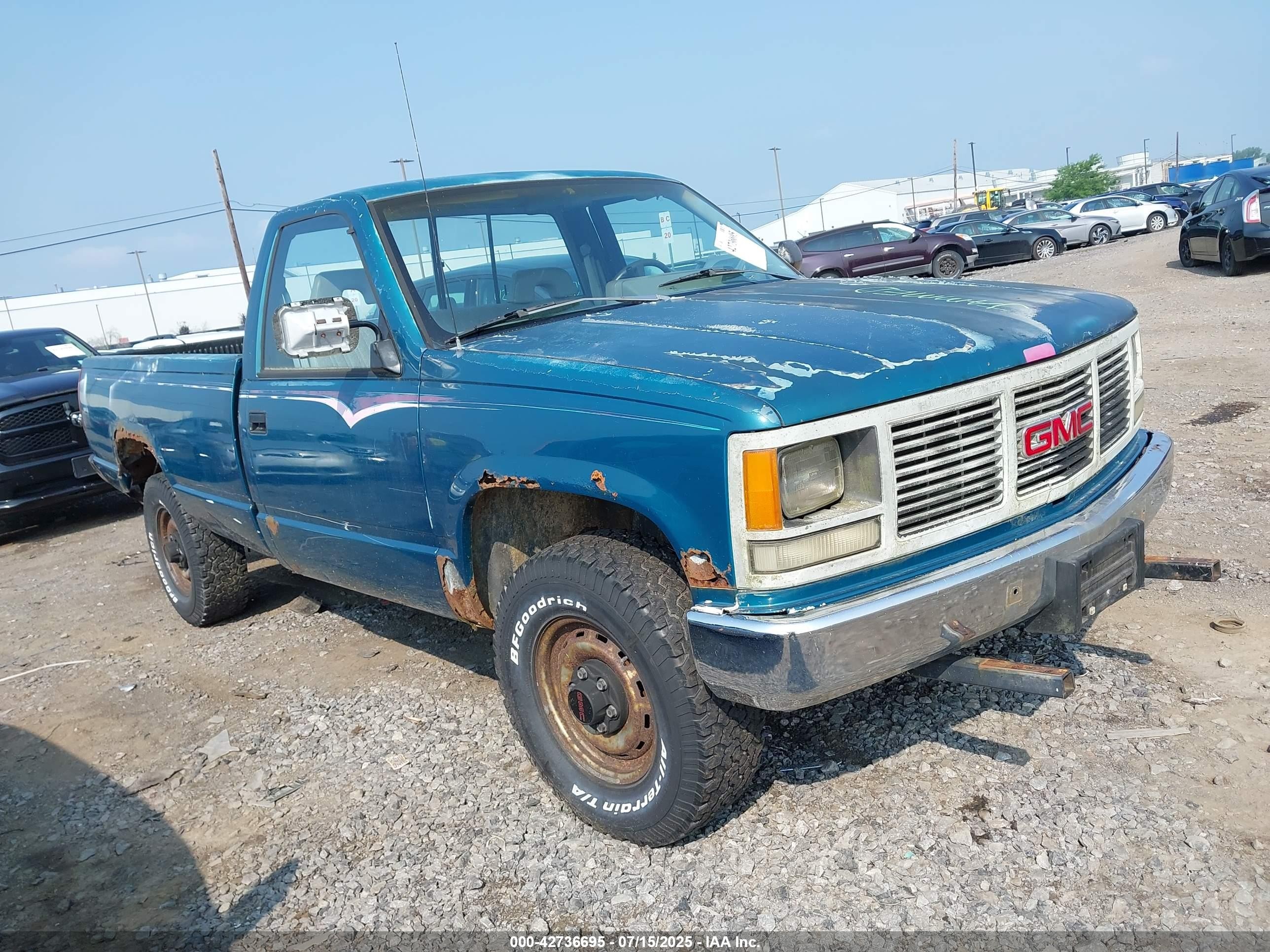 1992 GMC Sierra 1500, VIN 1GTEK14Z6NE552434 — Rear end