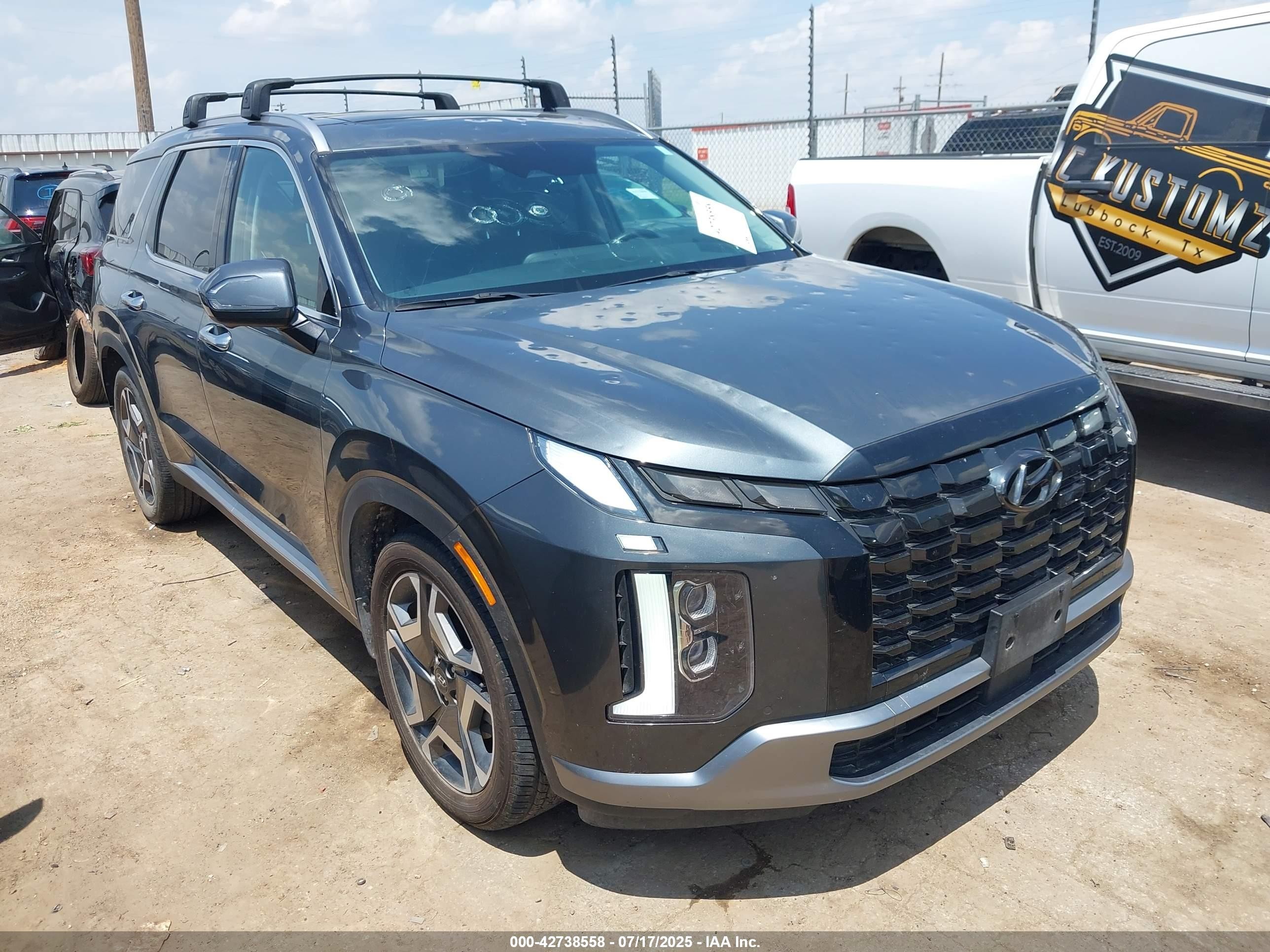 2023 Hyundai Palisade SEL, VIN KM8R44GE9PU613687 — Hail