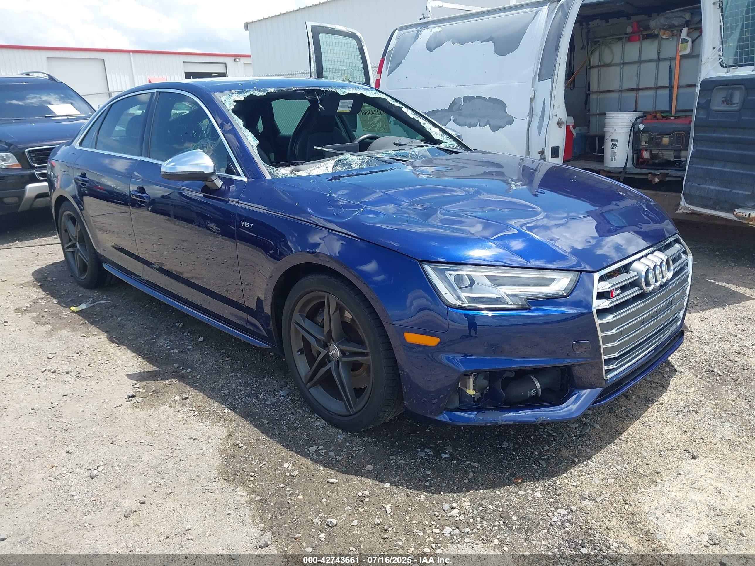 2018 Audi S4 Prestige, VIN WAUC4AF42JA075888 — Storm