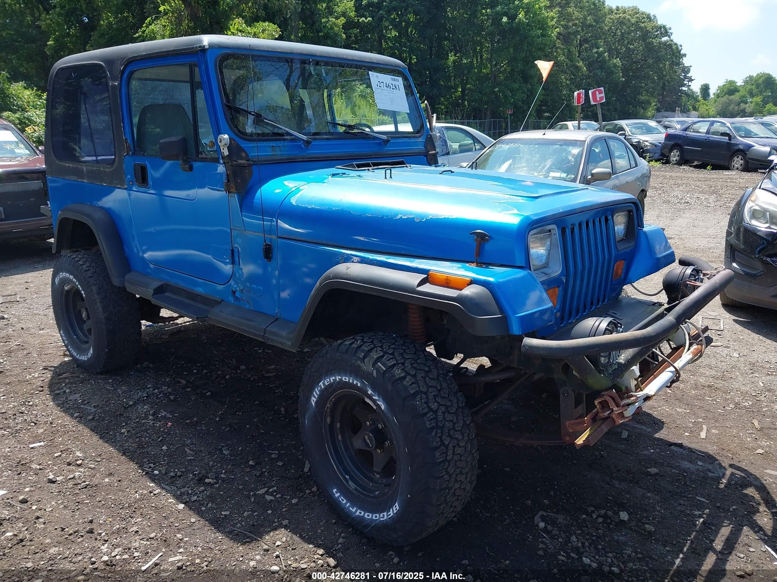 1992 Jeep Wrangler, VIN 2J4FY29S7NJ512377 — All over