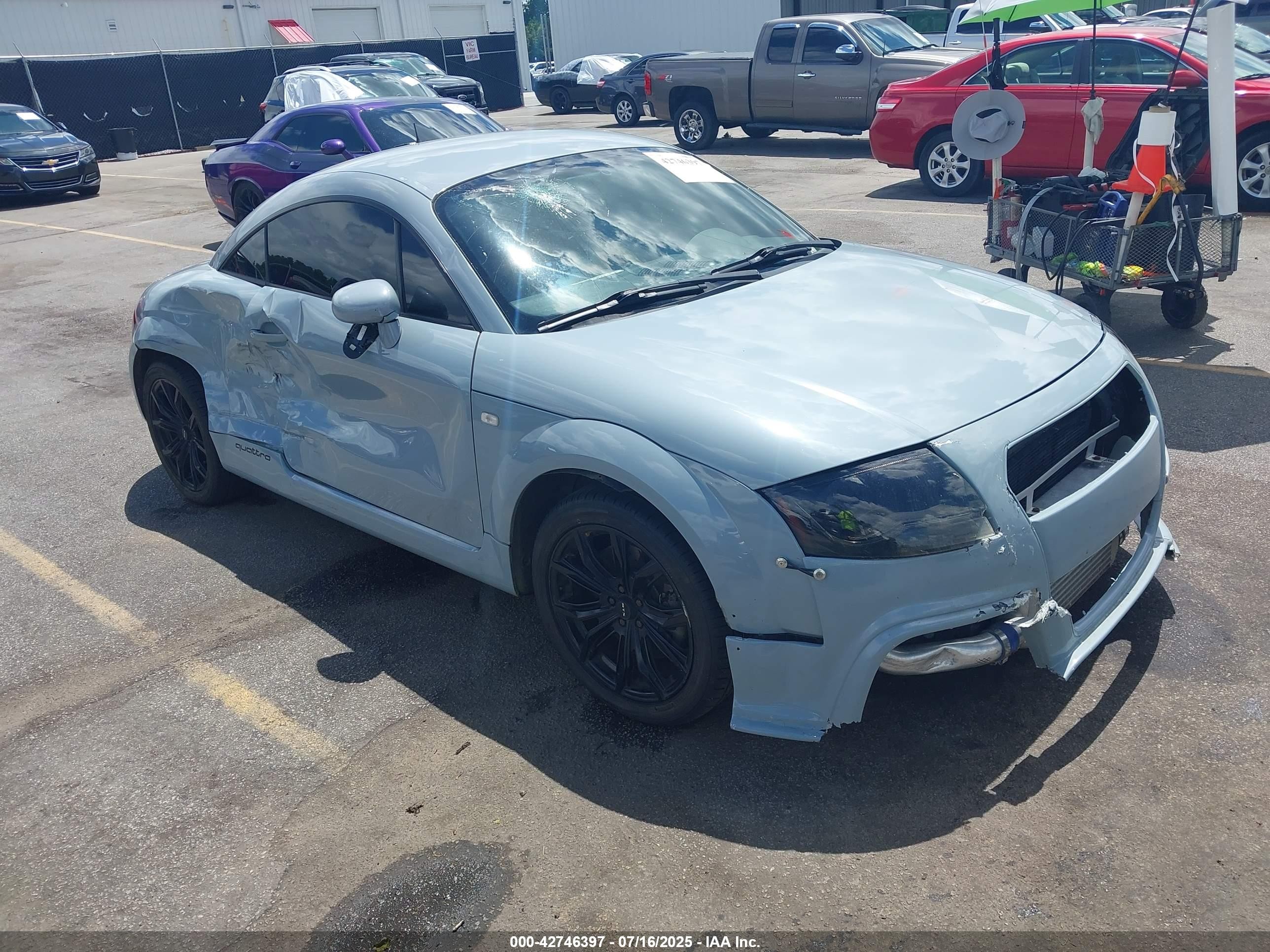 2000 Audi TT, VIN TRUUC28N6Y1031396 — Бок