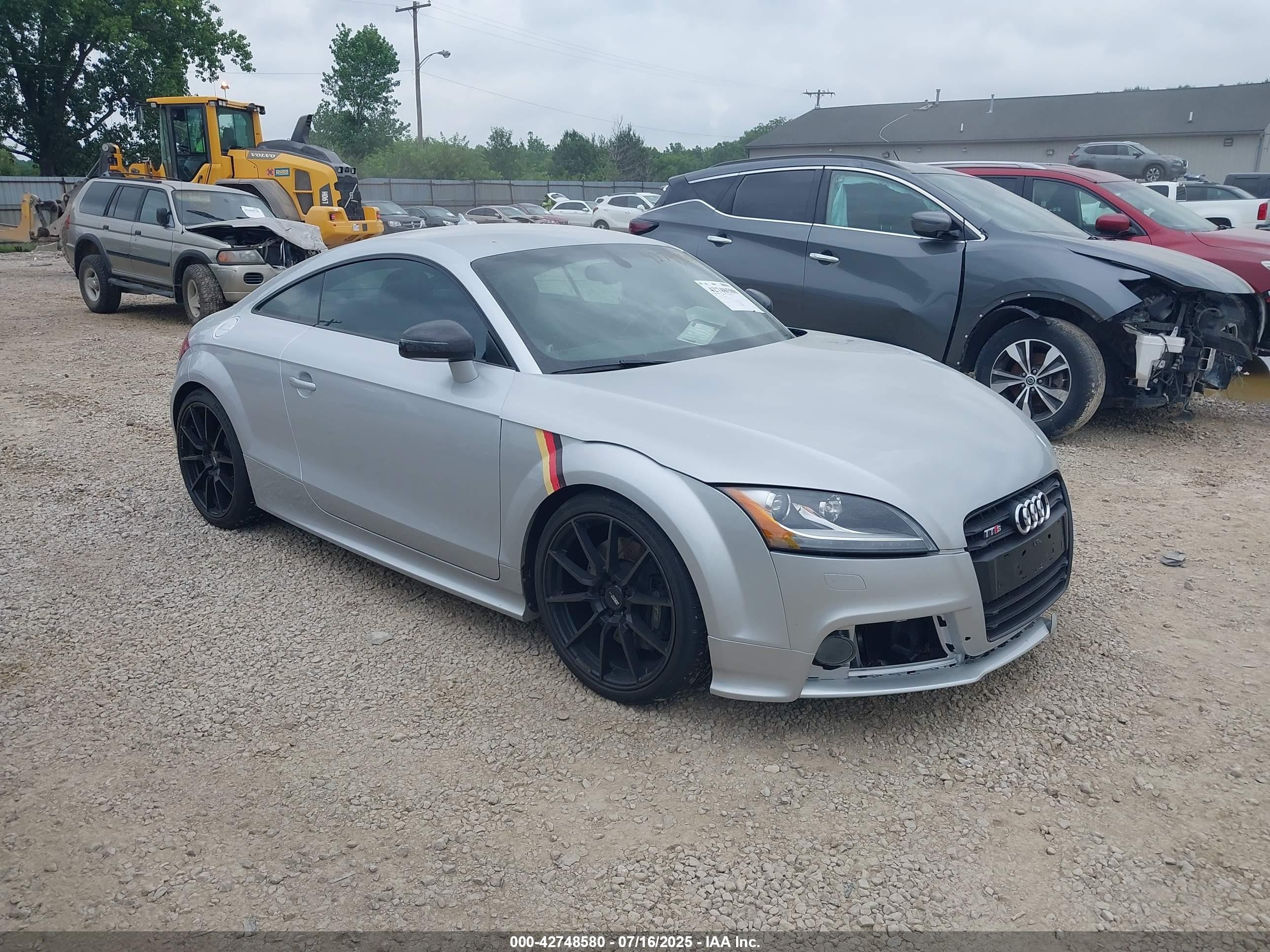 2014 Audi TTS 2.0T, VIN TRUB1AFK5E1007893 — Front end