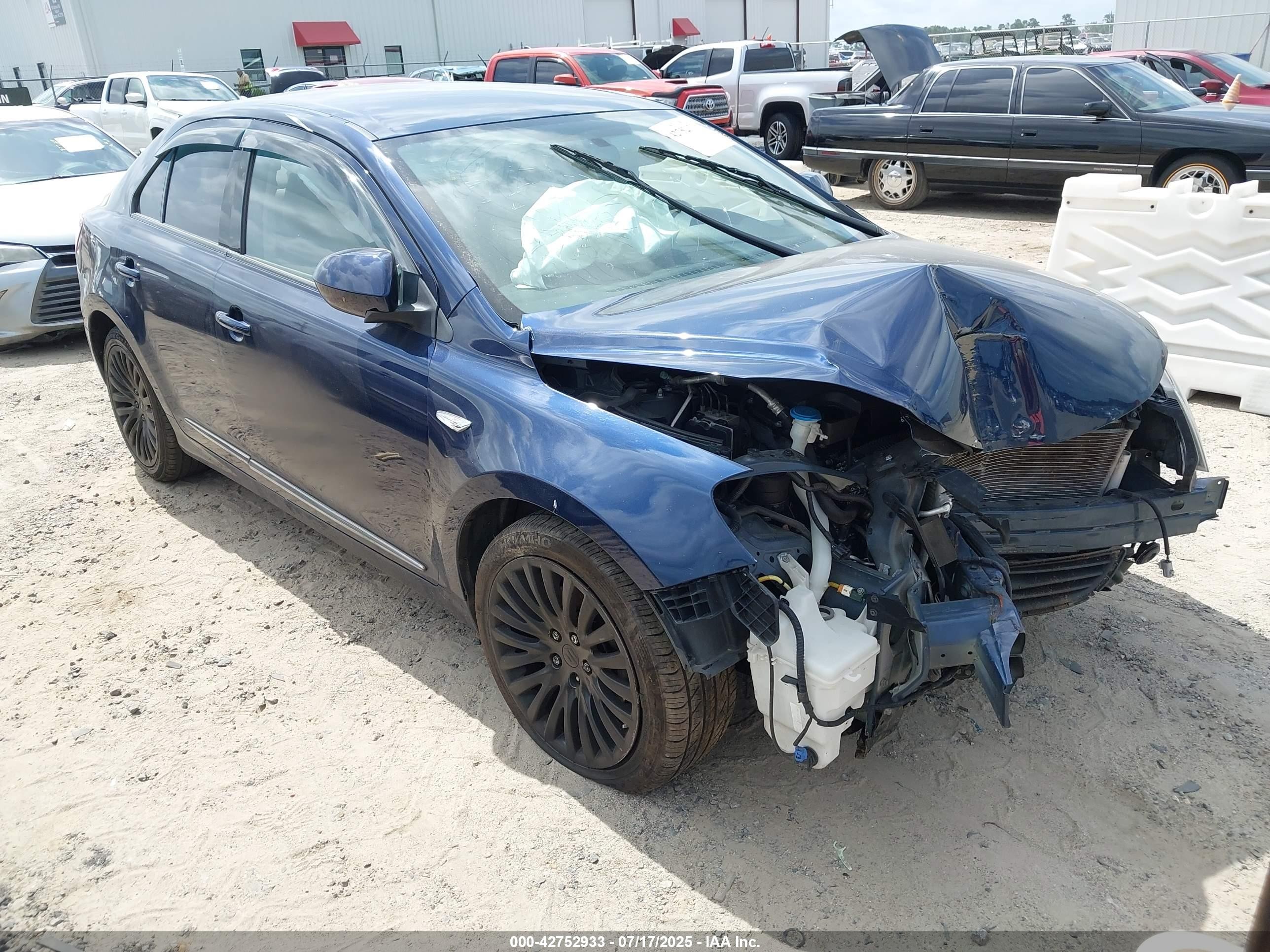 2012 Suzuki Kizashi SE, VIN JS2RF9A38C6100406 — Front end