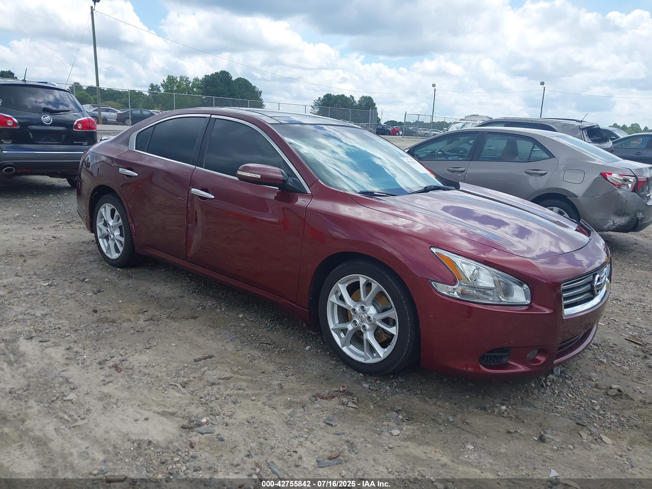 2012 Nissan Maxima SV, VIN 1N4AA5AP4CC810850 — Бок