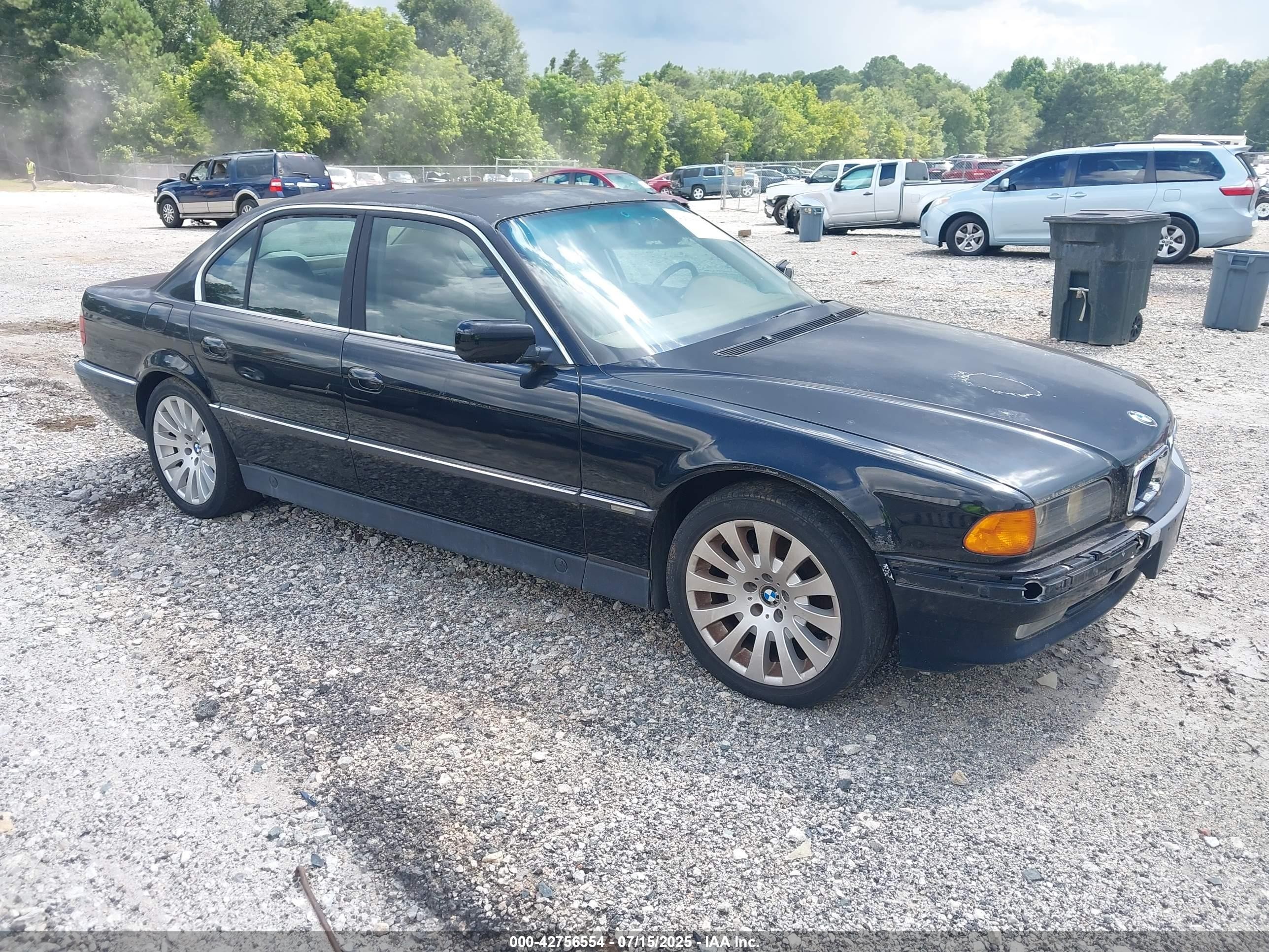 1998 BMW 7 Series 740i, VIN WBAGF8321WDL53371 — Front end