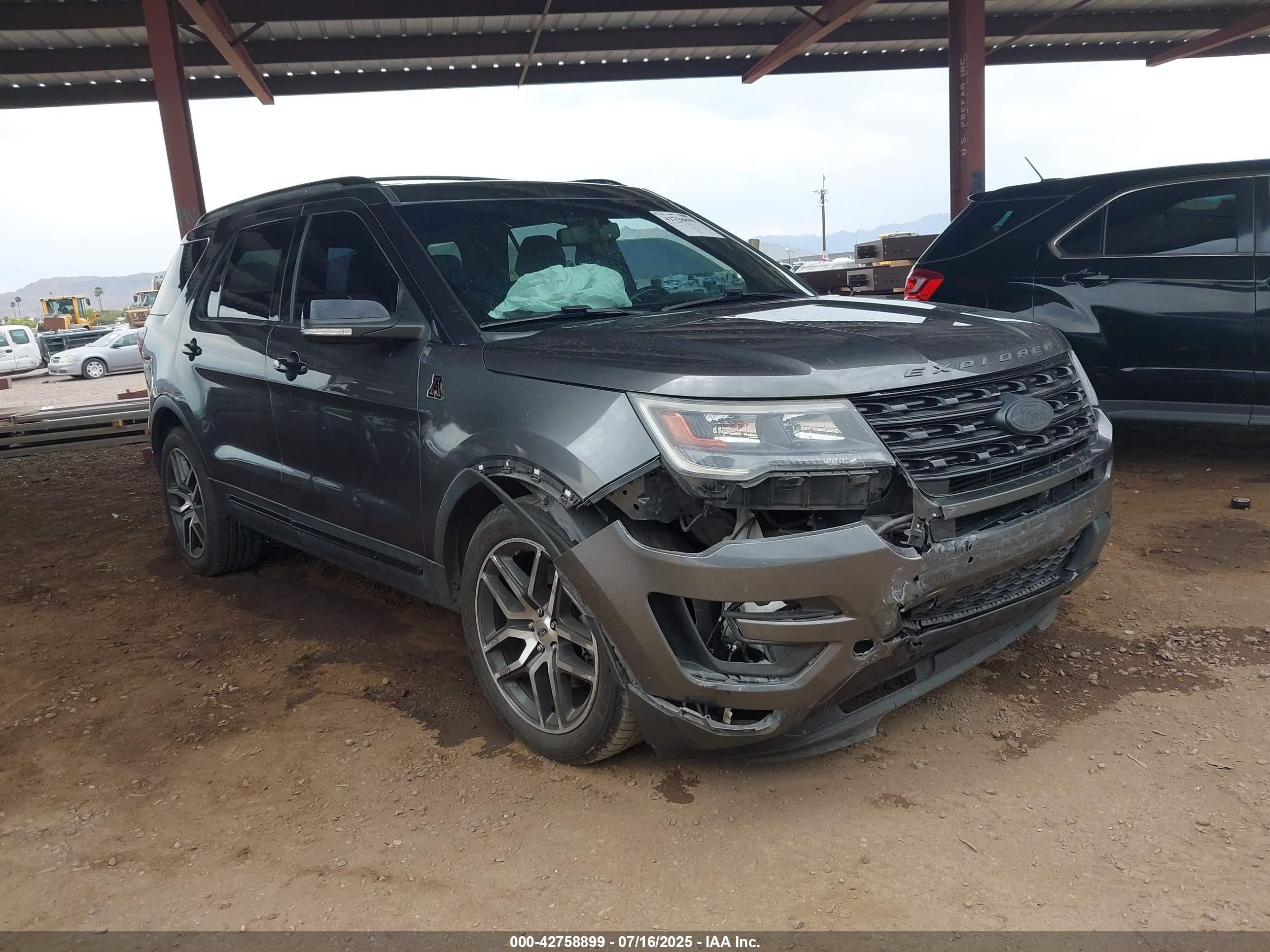 2017 Ford Explorer Sport, VIN 1FM5K8GT4HGC13269 — Front end
