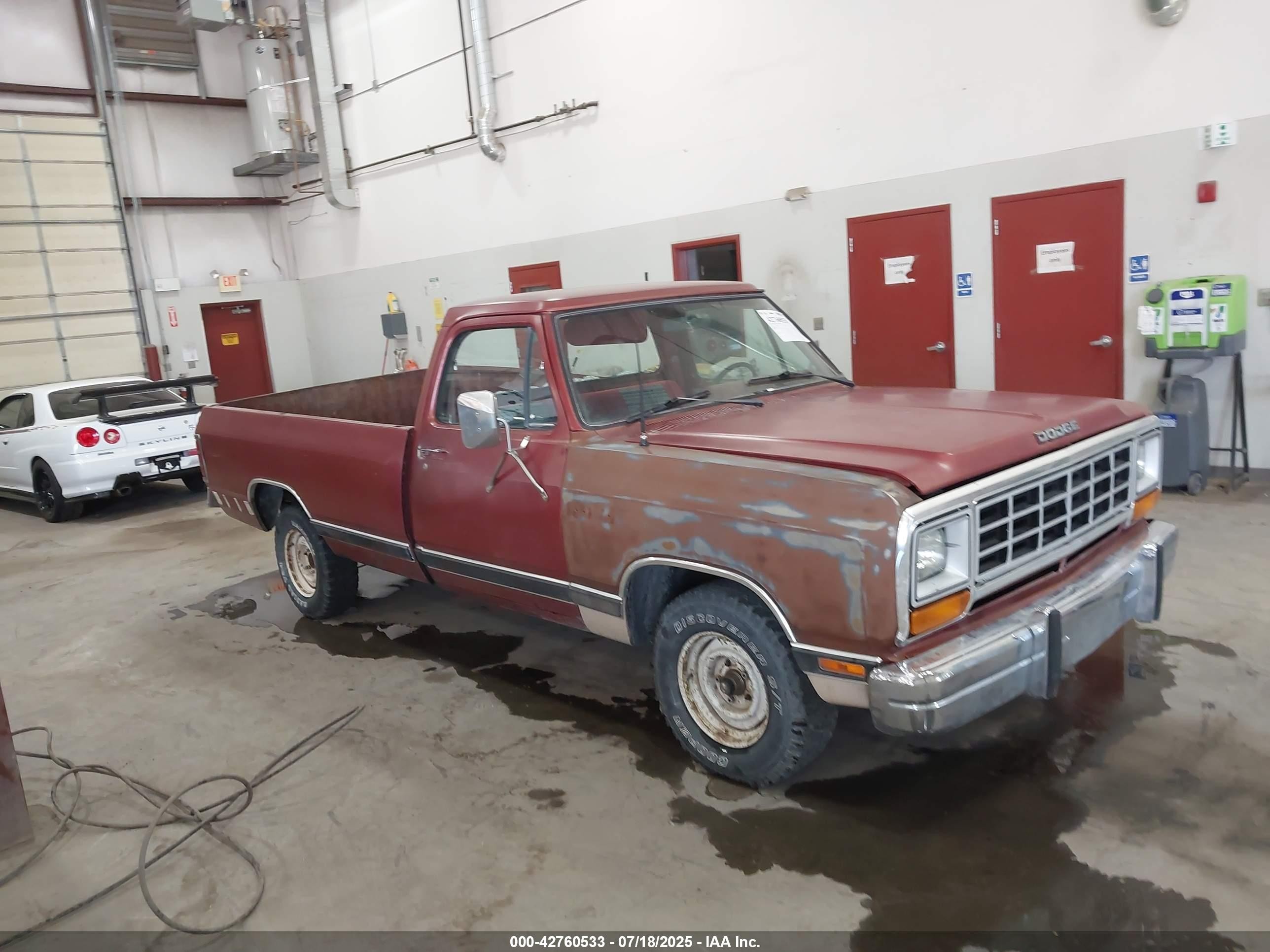 1986 Dodge Trucks, VIN 1B7HD14T6GS082610 — Rear end