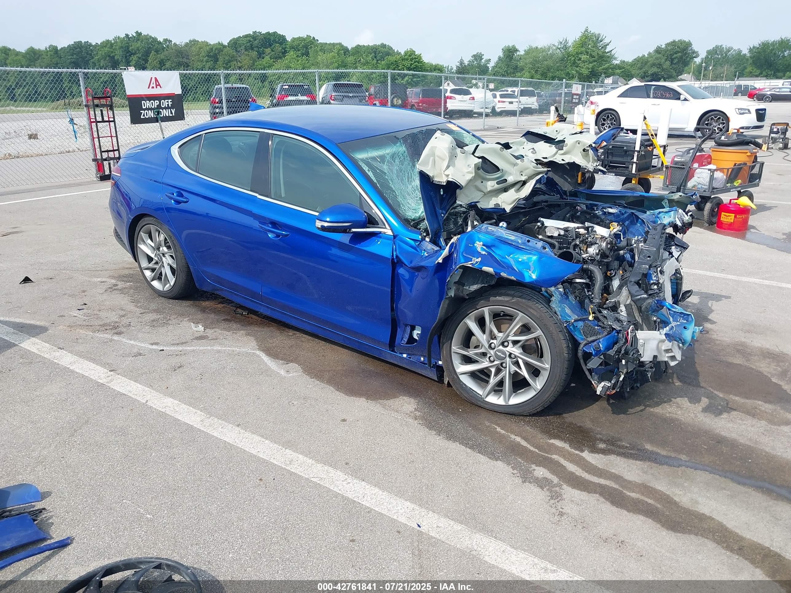2022 Genesis G70 2.0T, VIN KMTG34TA6NU092931 — Front end
