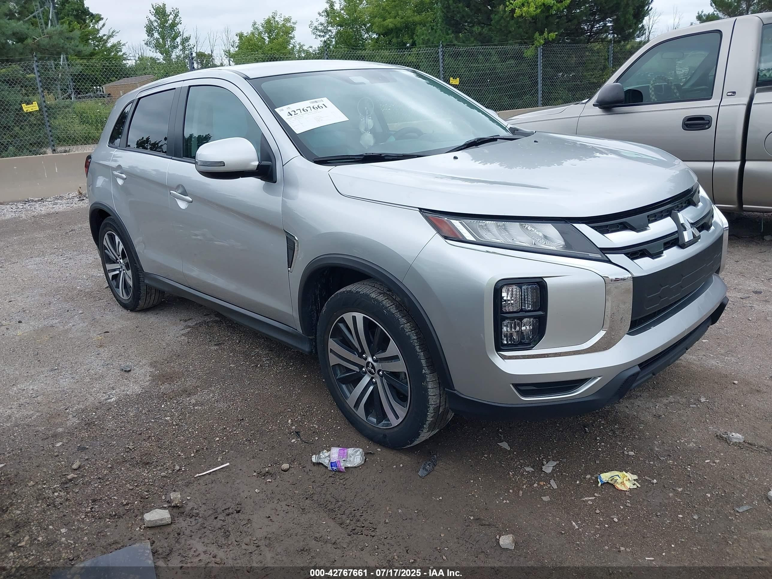2023 Mitsubishi Outlander ES, VIN JA4ARUAU9PU015662 — Fresh water flood