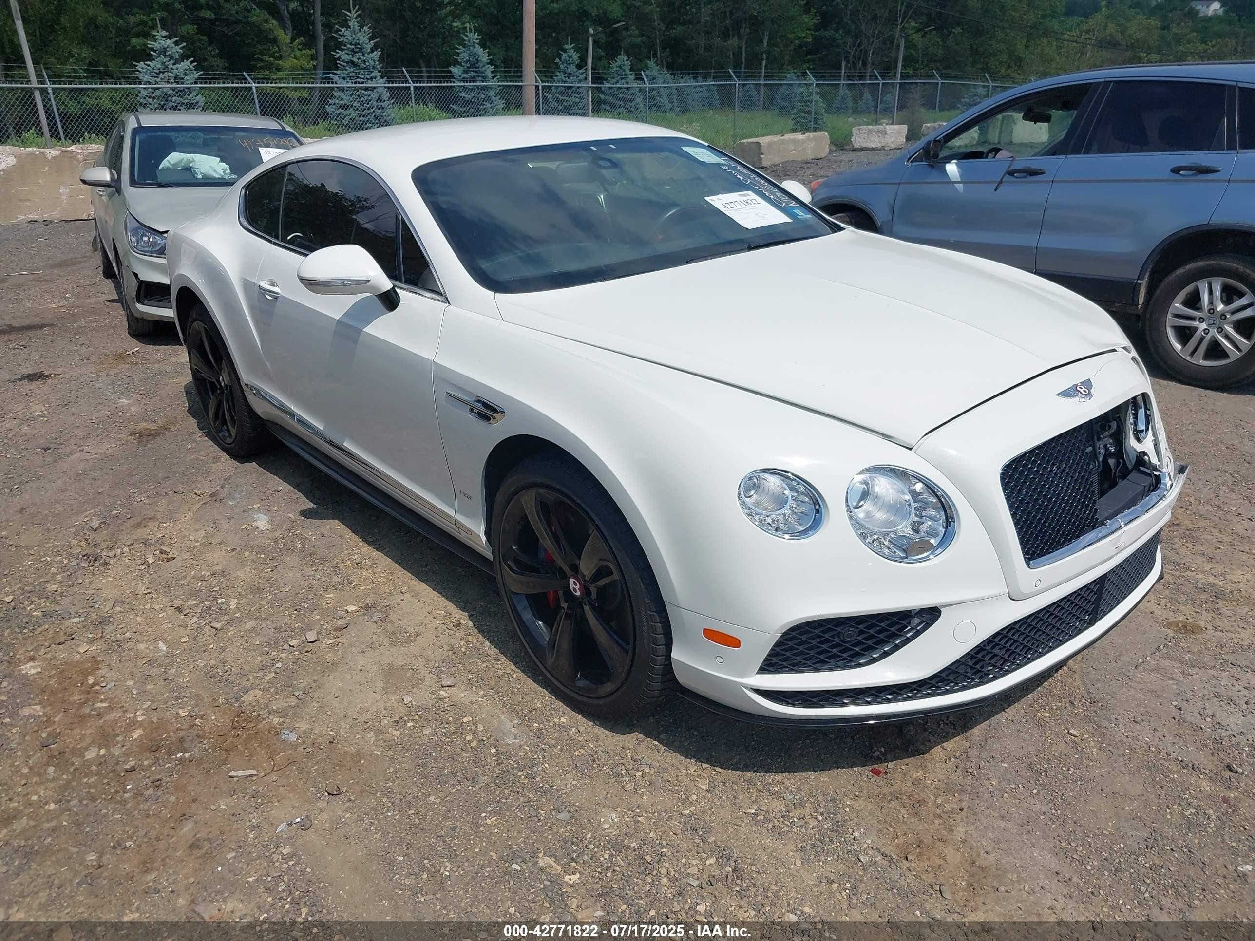 2016 Bentley Continental GT S, VIN SCBFH7ZA1GC056693 — Front end