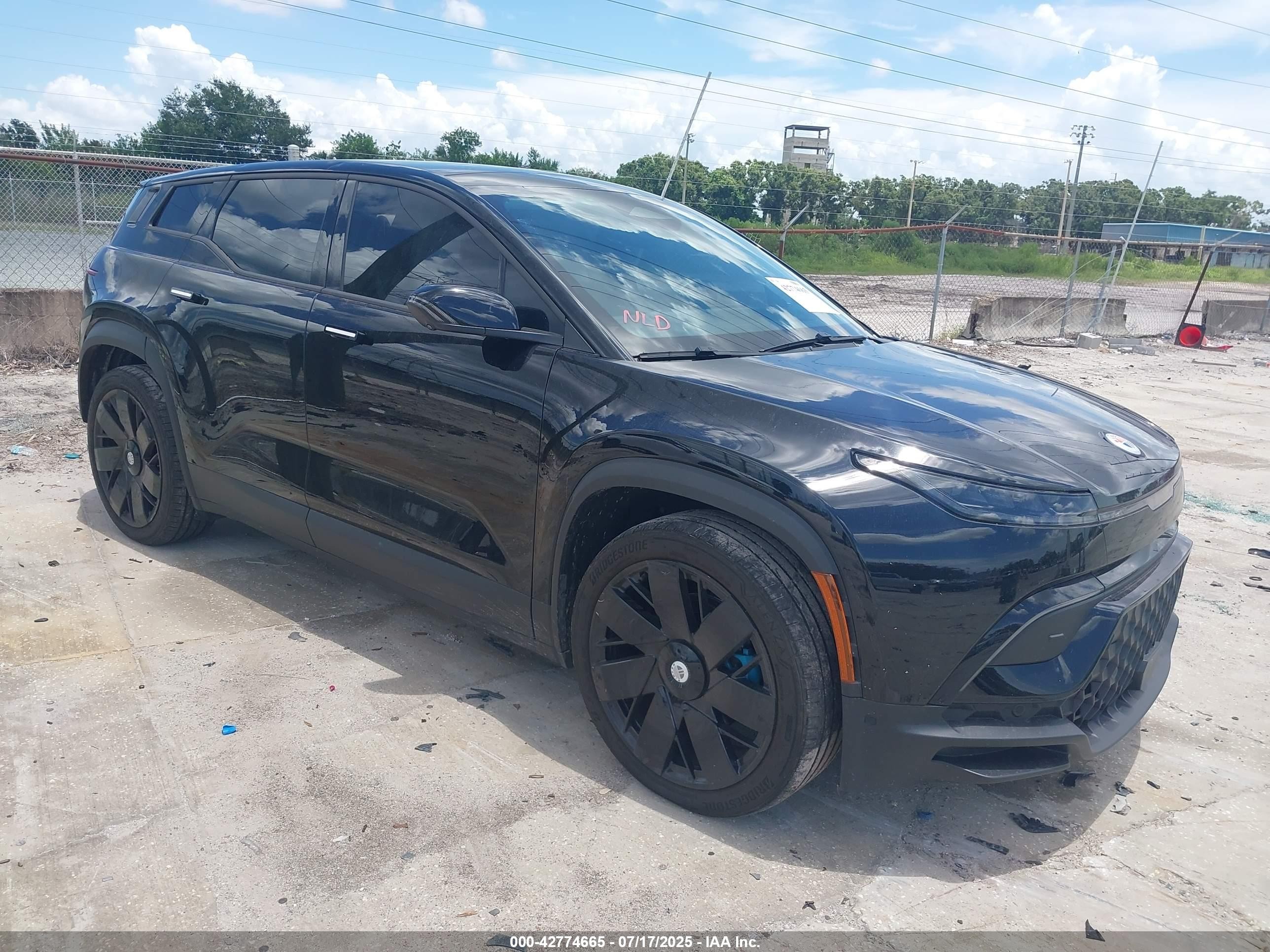 2023 Fisker Ocean Extreme, VIN VCF1EBU27PG009244 — Roof
