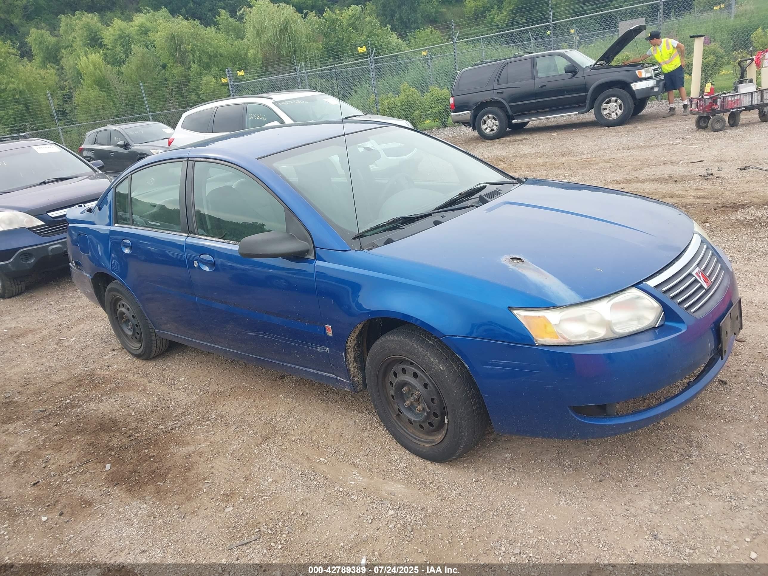 2005 Saturn ION ION 2, VIN 1G8AJ52FX5Z178222 — Side