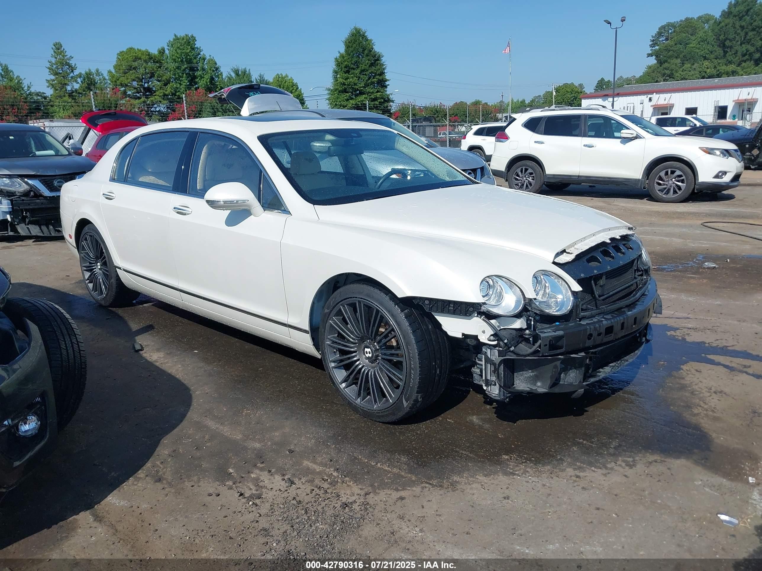 2010 Bentley Flying Spur SPEED, VIN SCBBP9ZA7AC064253 — Front end