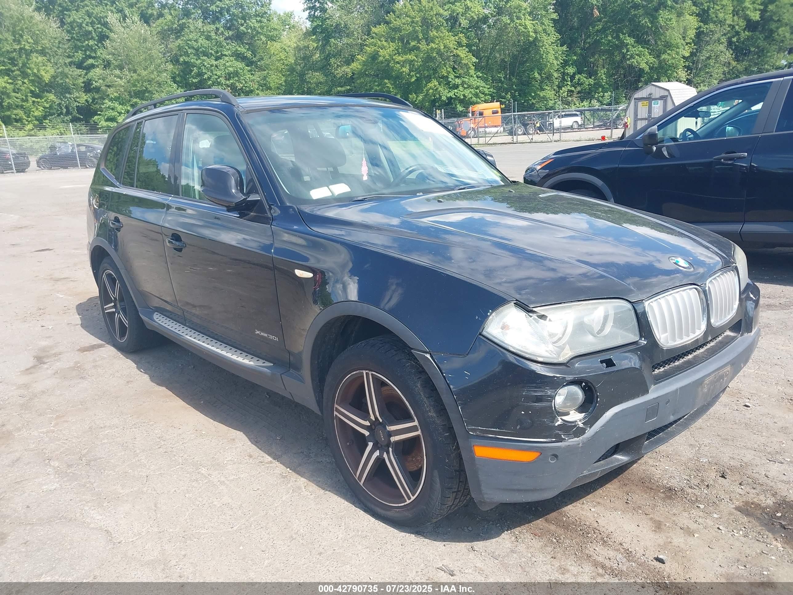 2010 BMW X3 xDrive30i, VIN WBXPC9C47AWJ33316 — Front end