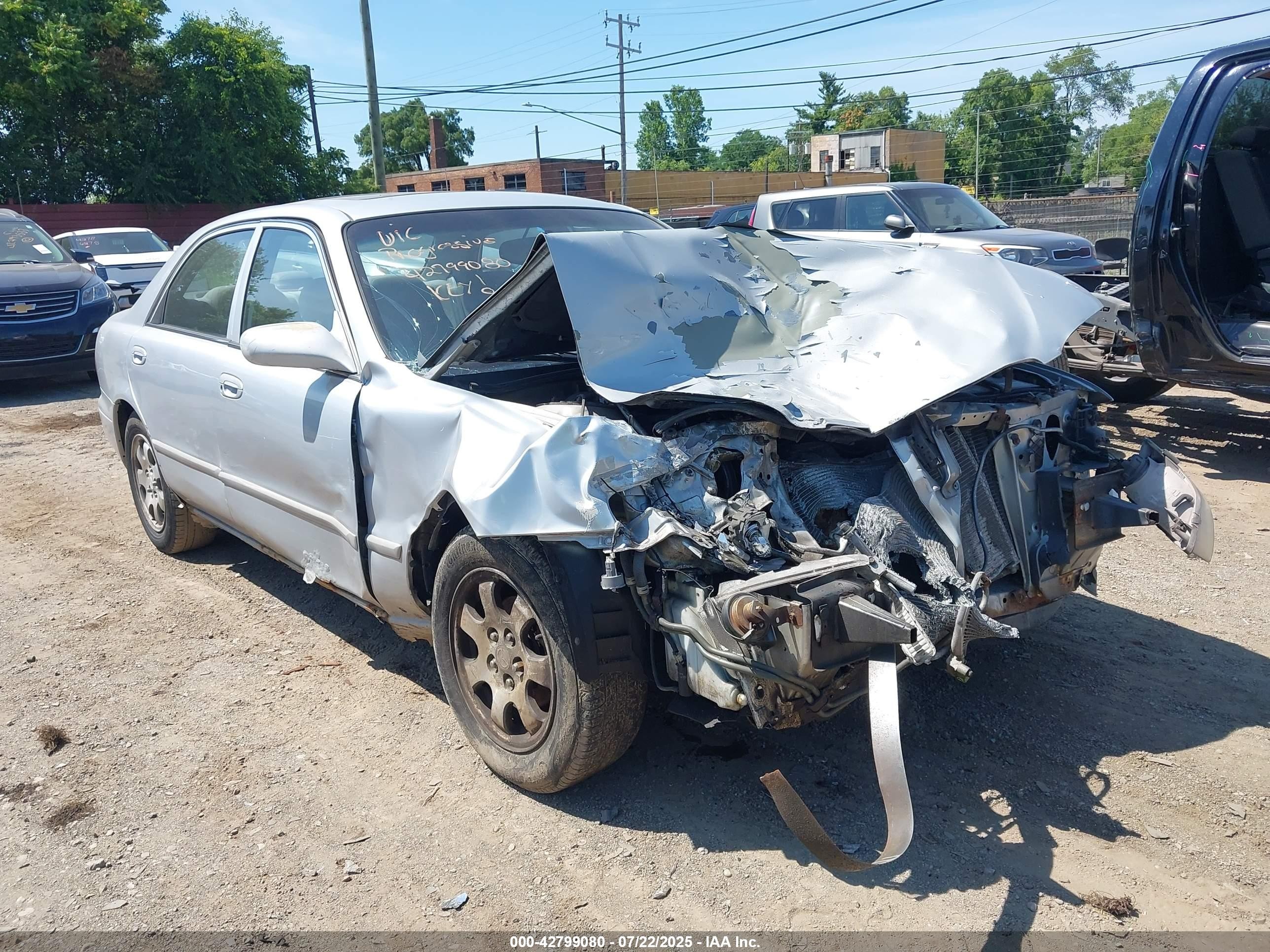 2000 Mazda 626 LX, VIN 1YVGF22C0Y5104951 — All over