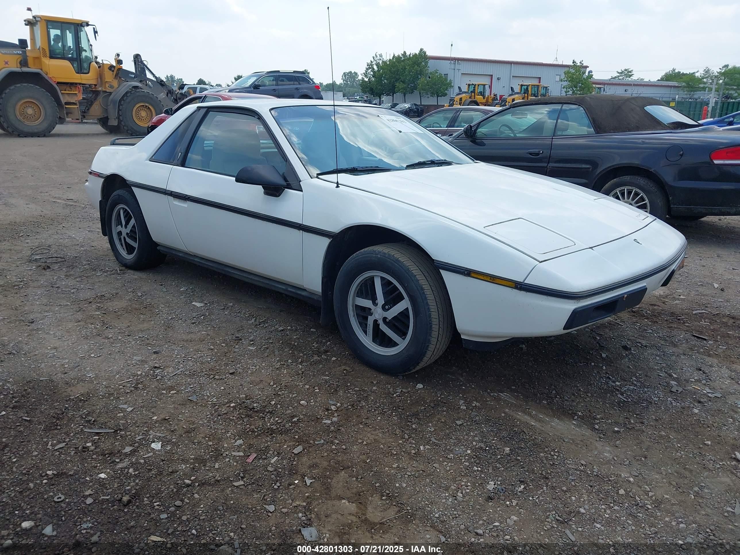 1984 Pontiac Fiero GT, VIN 1G2AM37R6EP335832 — Front end