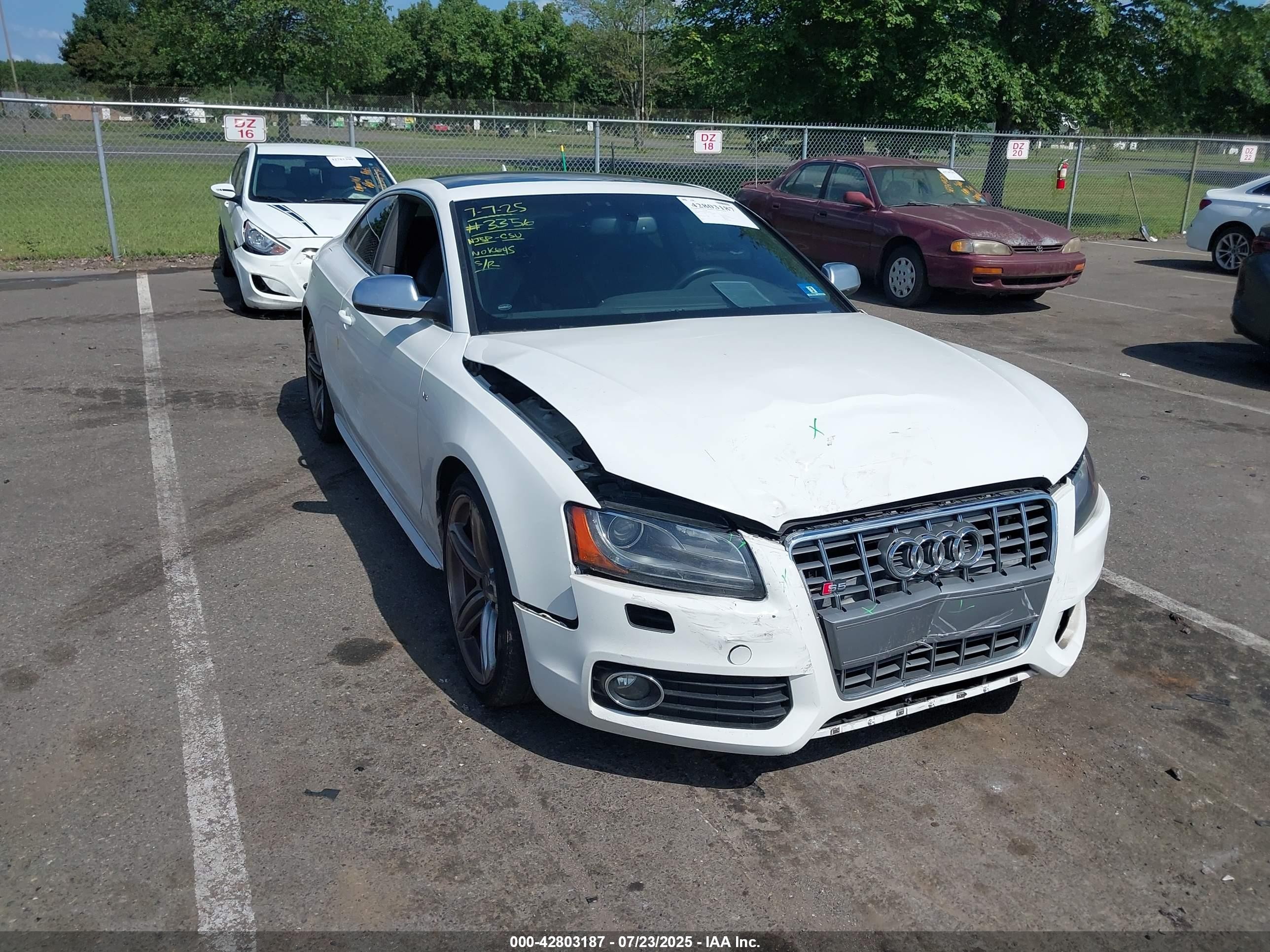2011 Audi S5 Premium Plus, VIN WAUCVAFR2BA003356 — После угона