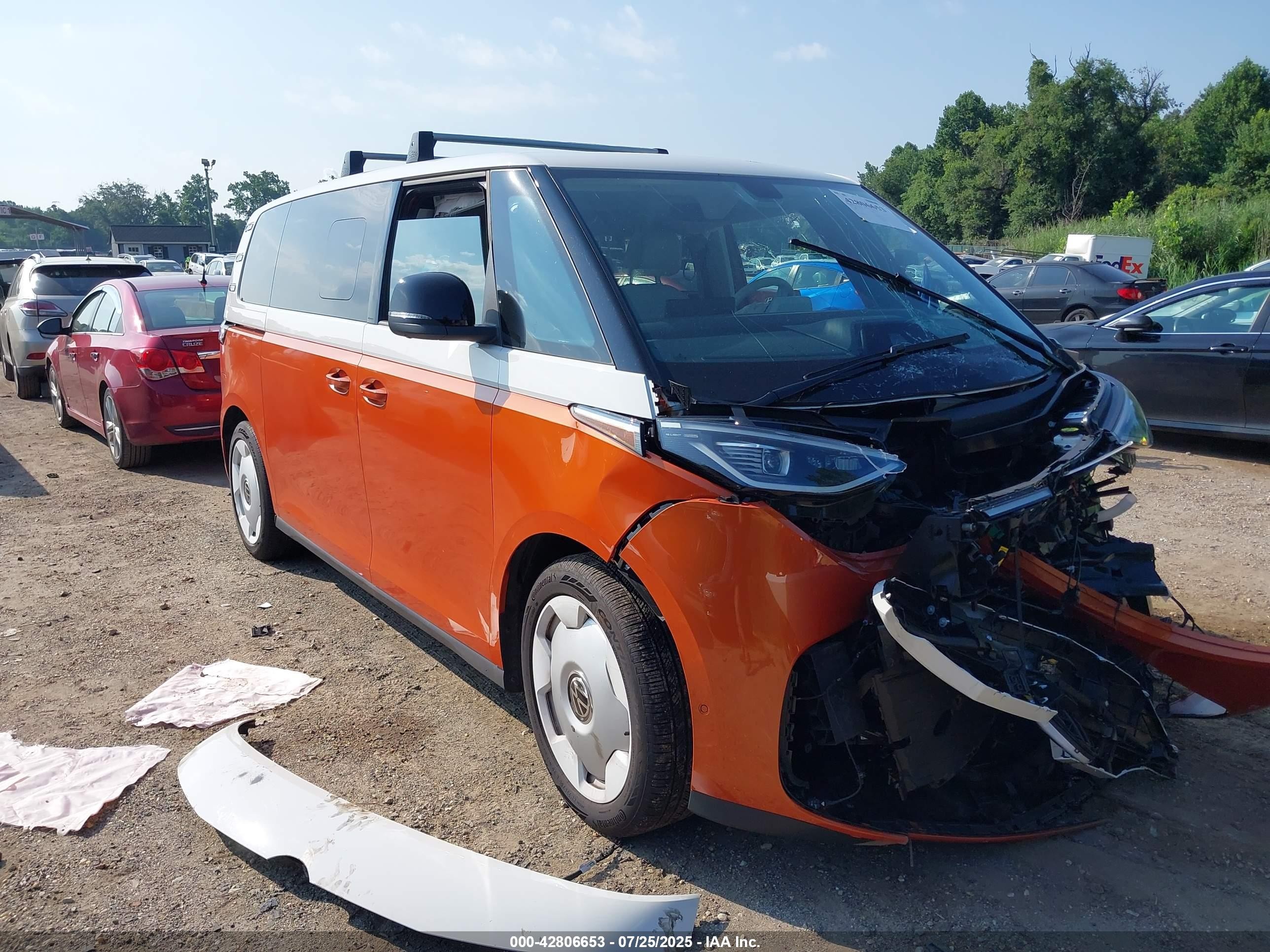 2025 Volkswagen ID.Buzz 1st Edition, VIN WVG6YVEB3SH016770 — Front end