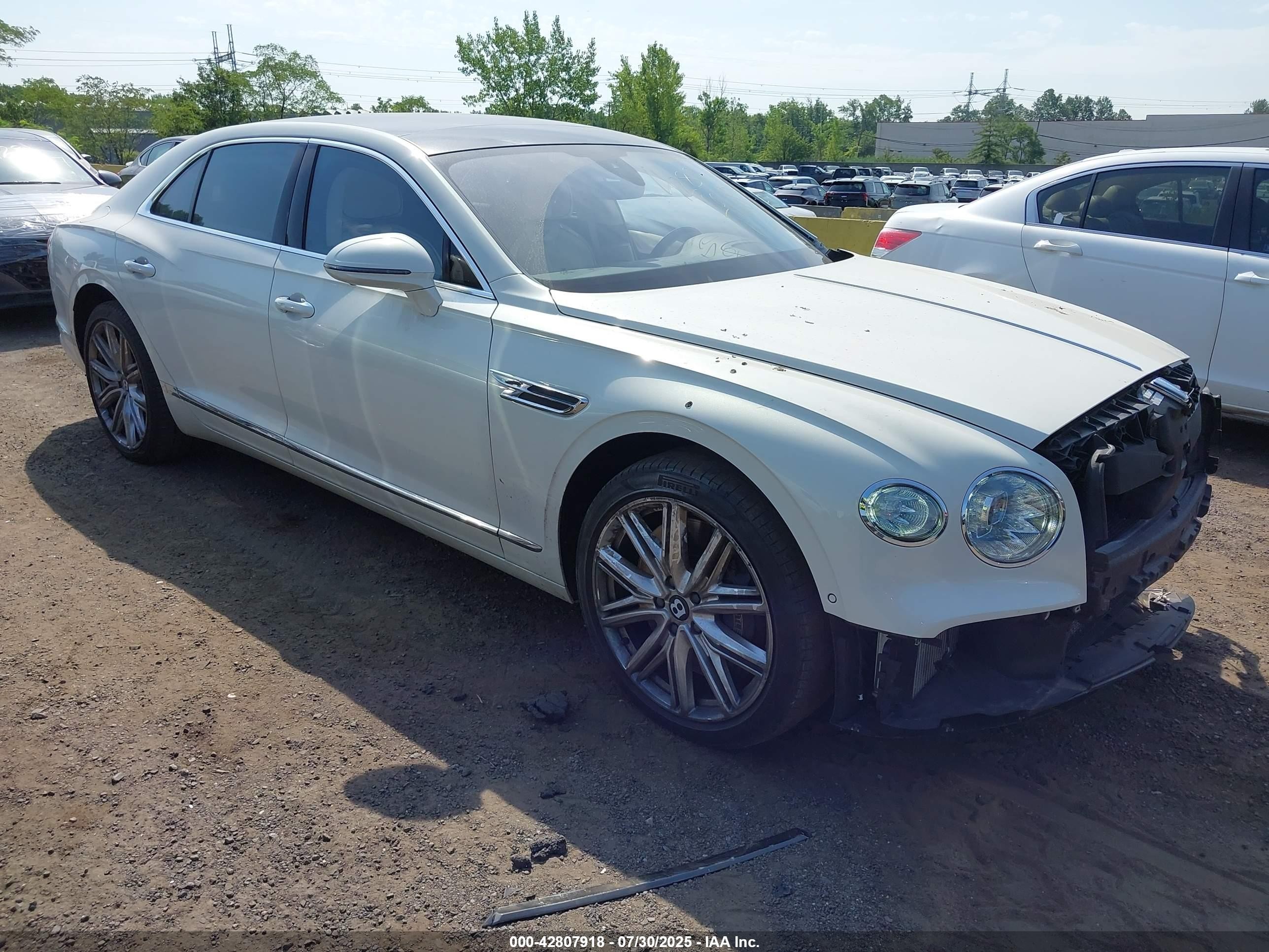 2023 Bentley Flying Spur V8, VIN SCBBG6ZG0PC007016 — Front end