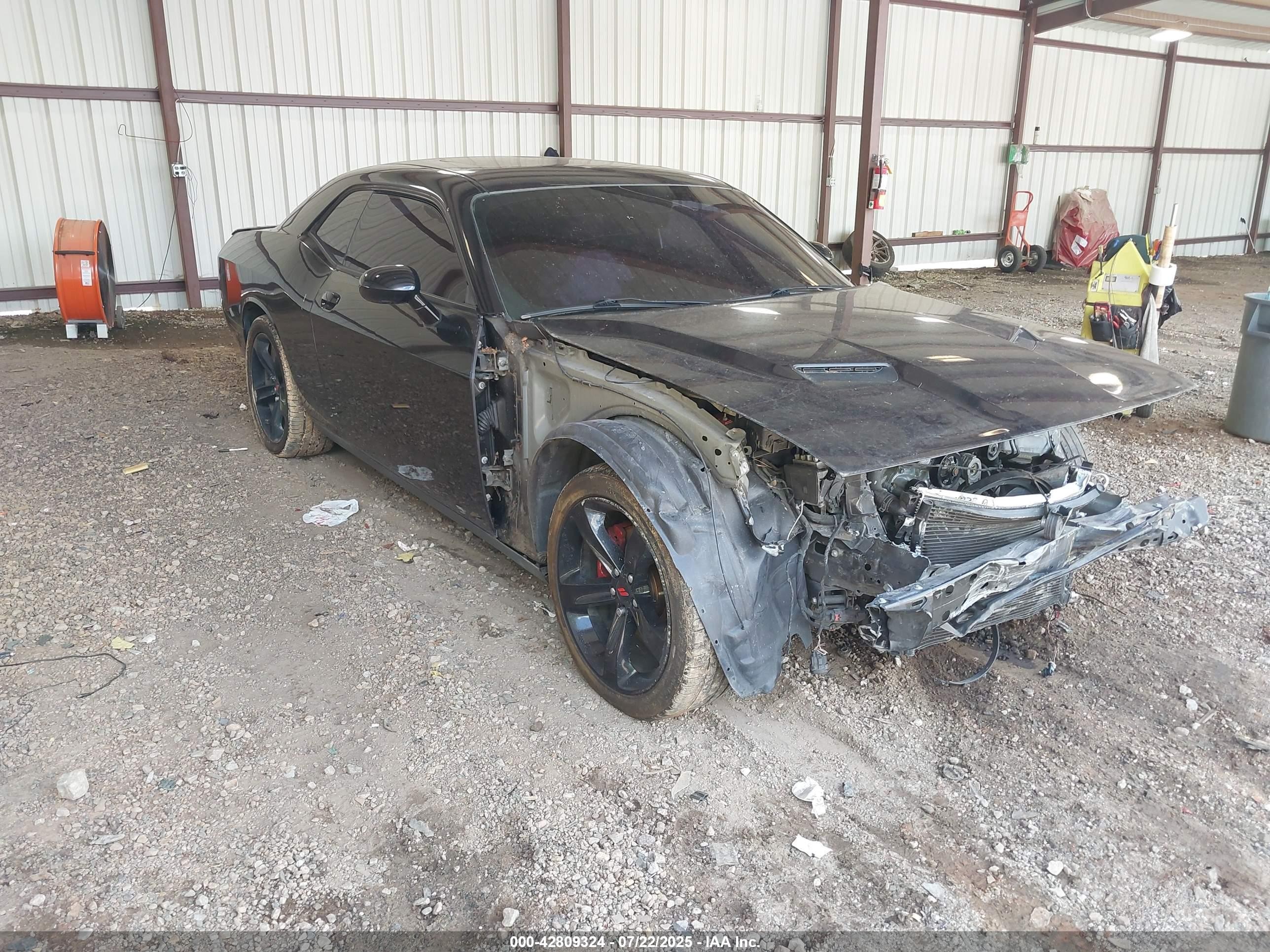 2017 Dodge Challenger R/T, VIN 2C3CDZBT9HH531240 — Front end