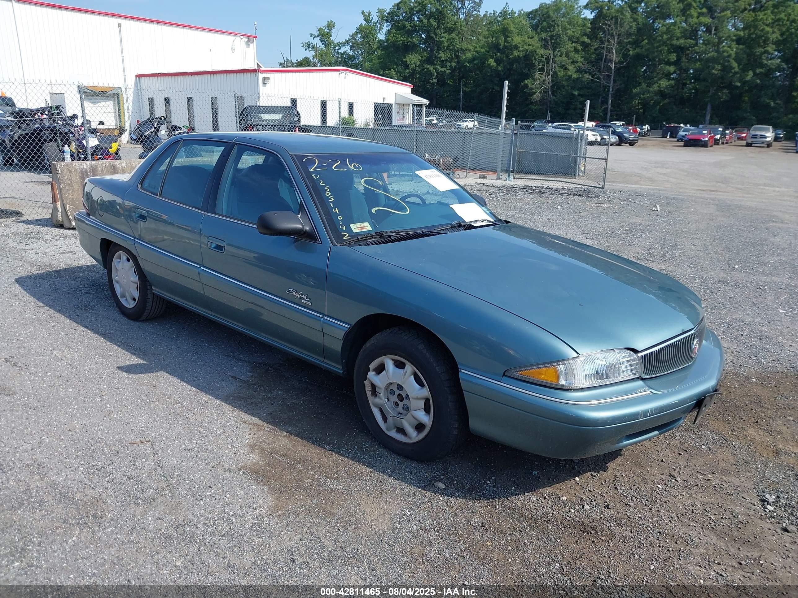 1997 Buick Skylark, VIN 1G4NJ52M0VC413828 — Side