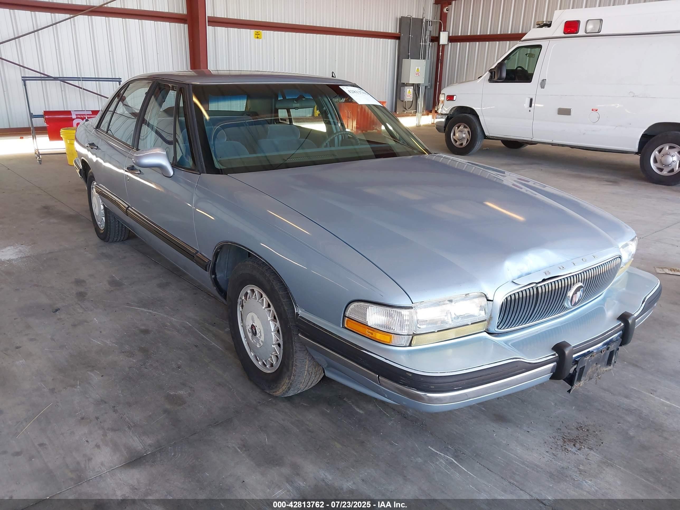 1994 Buick LeSabre Custom, VIN 1G4HP52L2RH472407 — Front end