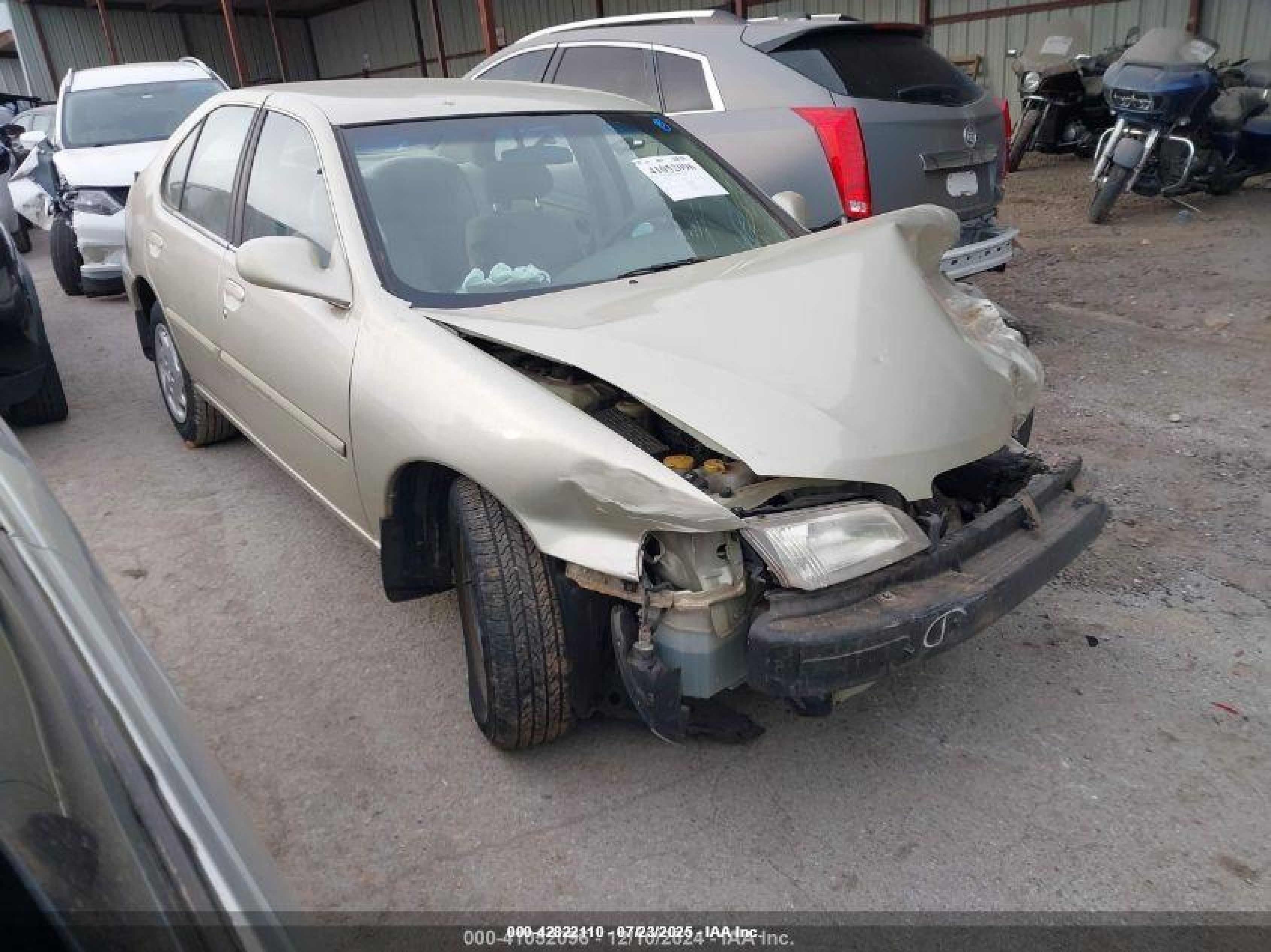1999 Nissan Altima XE, VIN 1N4DL01D7XC208921 — Front end