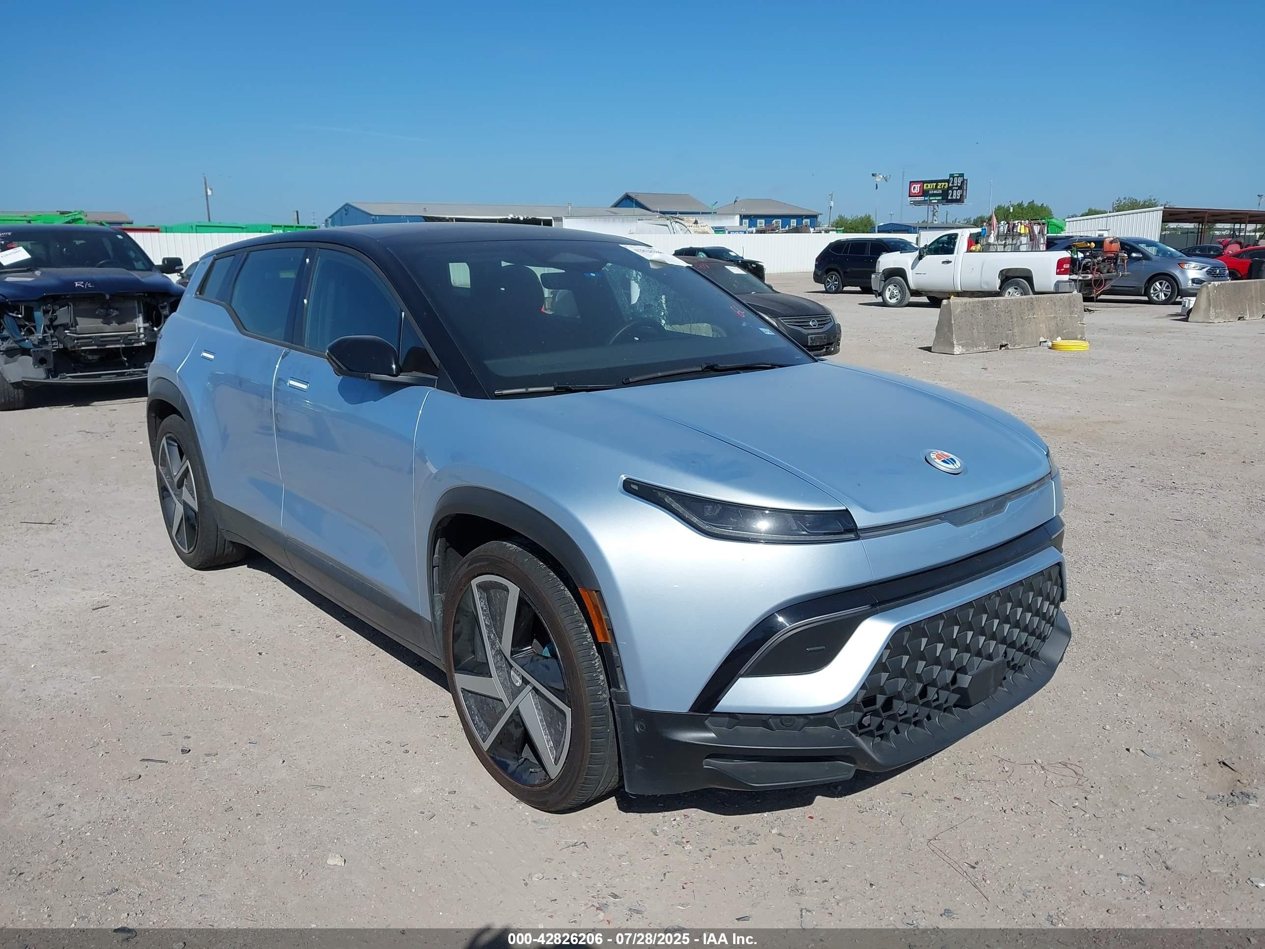 2023 Fisker Ocean One, VIN VCF1ZBU25PG005357 — Бок