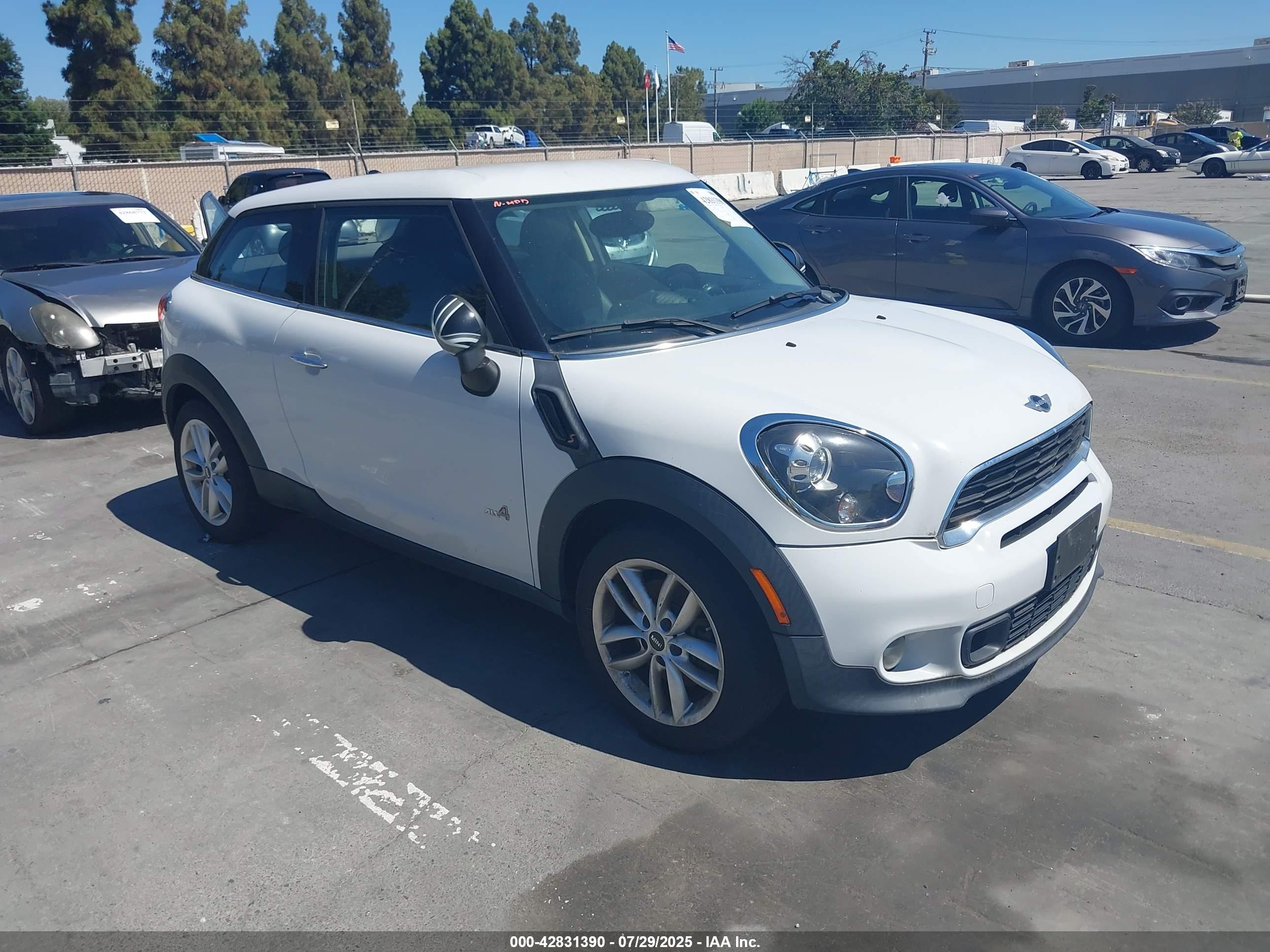 2014 MINI Paceman S, VIN WMWSS7C53EWN70515 — Фото с аукциона 1 of 5