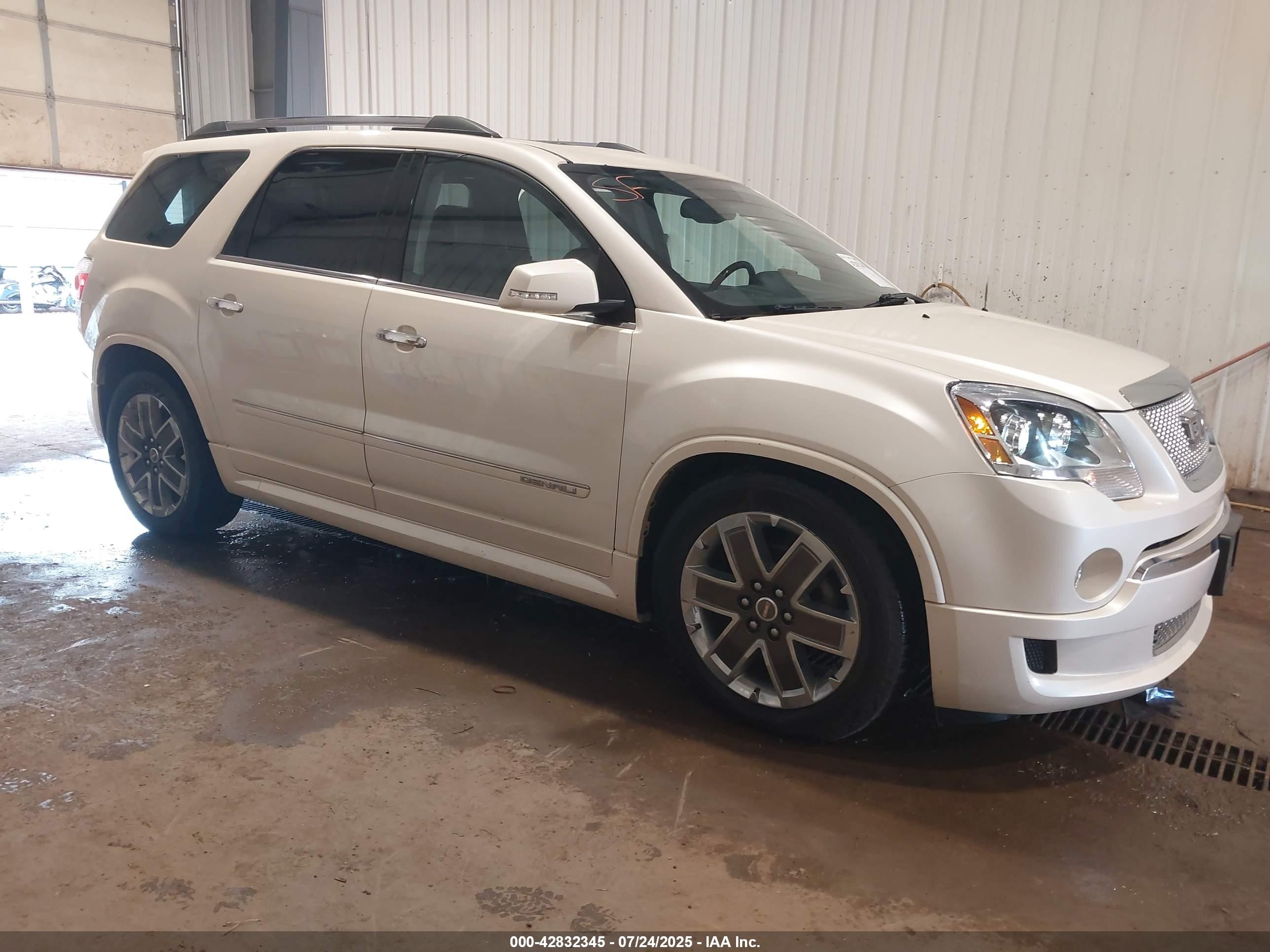 2012 GMC Acadia Denali, VIN 1GKKVTED8CJ398083 — Пресная вода