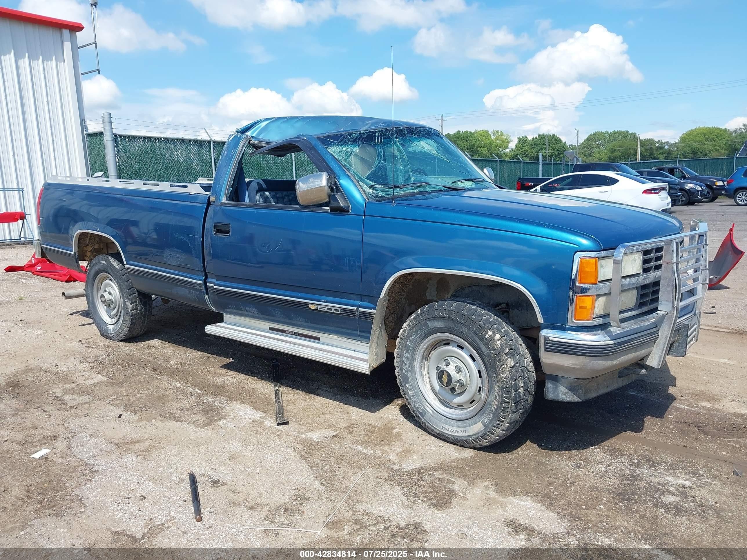 1990 Chevrolet K1500, VIN 2GCEK14K2L1224946 — Rollover