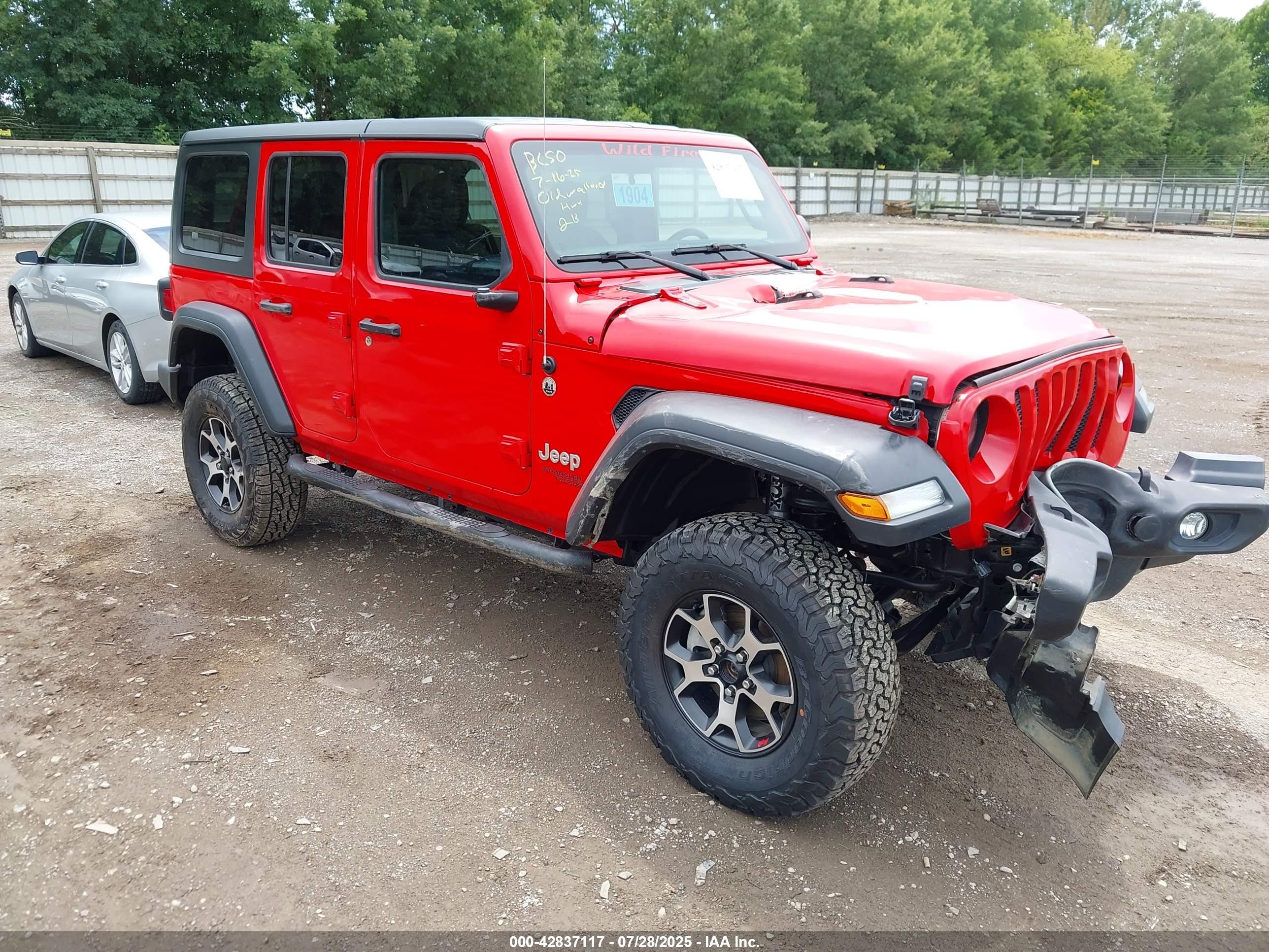2019 Jeep Wrangler Unlimited Sport S, VIN 1C4HJXDGXKW586741 — Перед