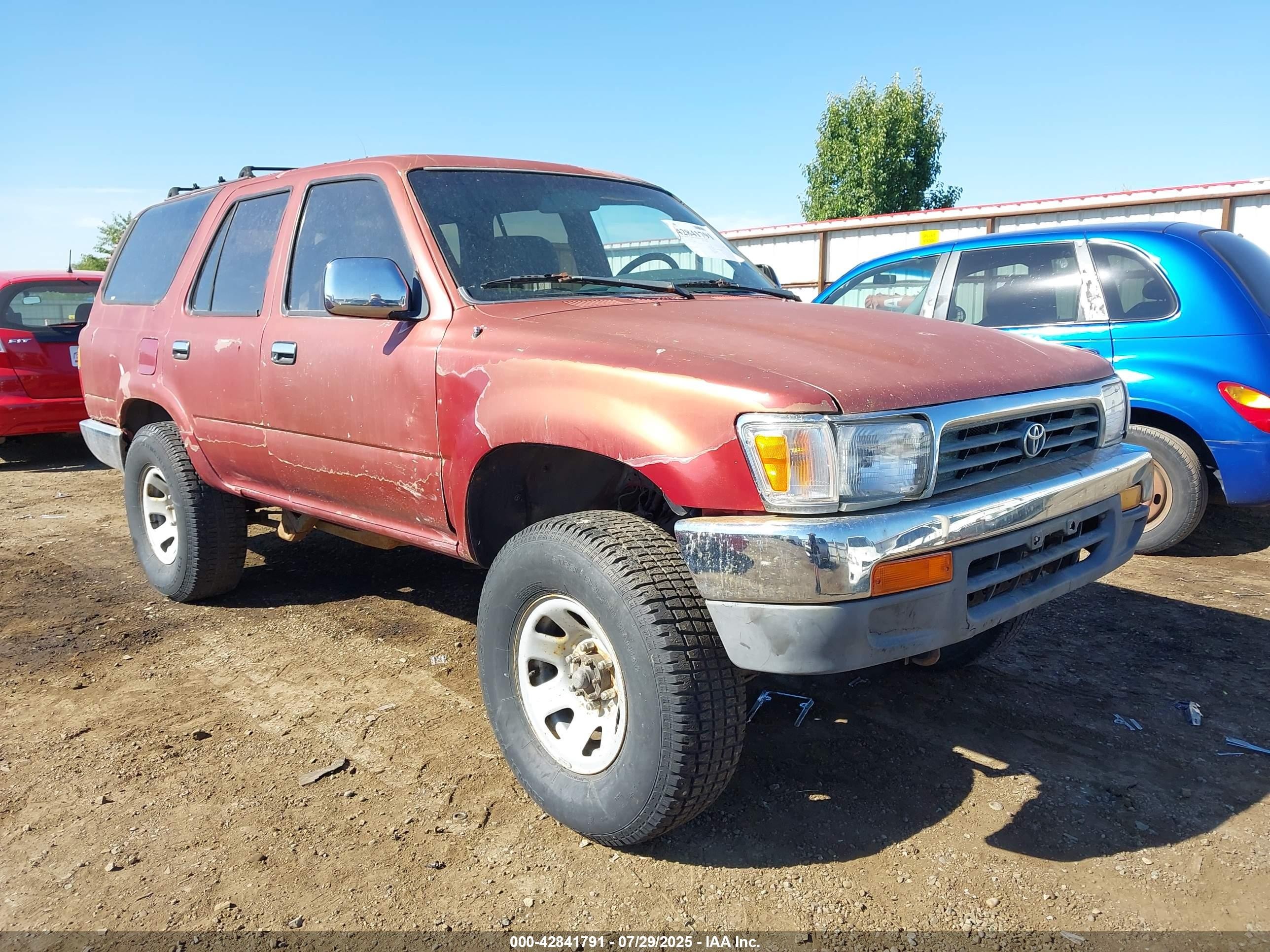 1992 Toyota 4Runner, VIN JT3VN39W0N8040365 — Front end