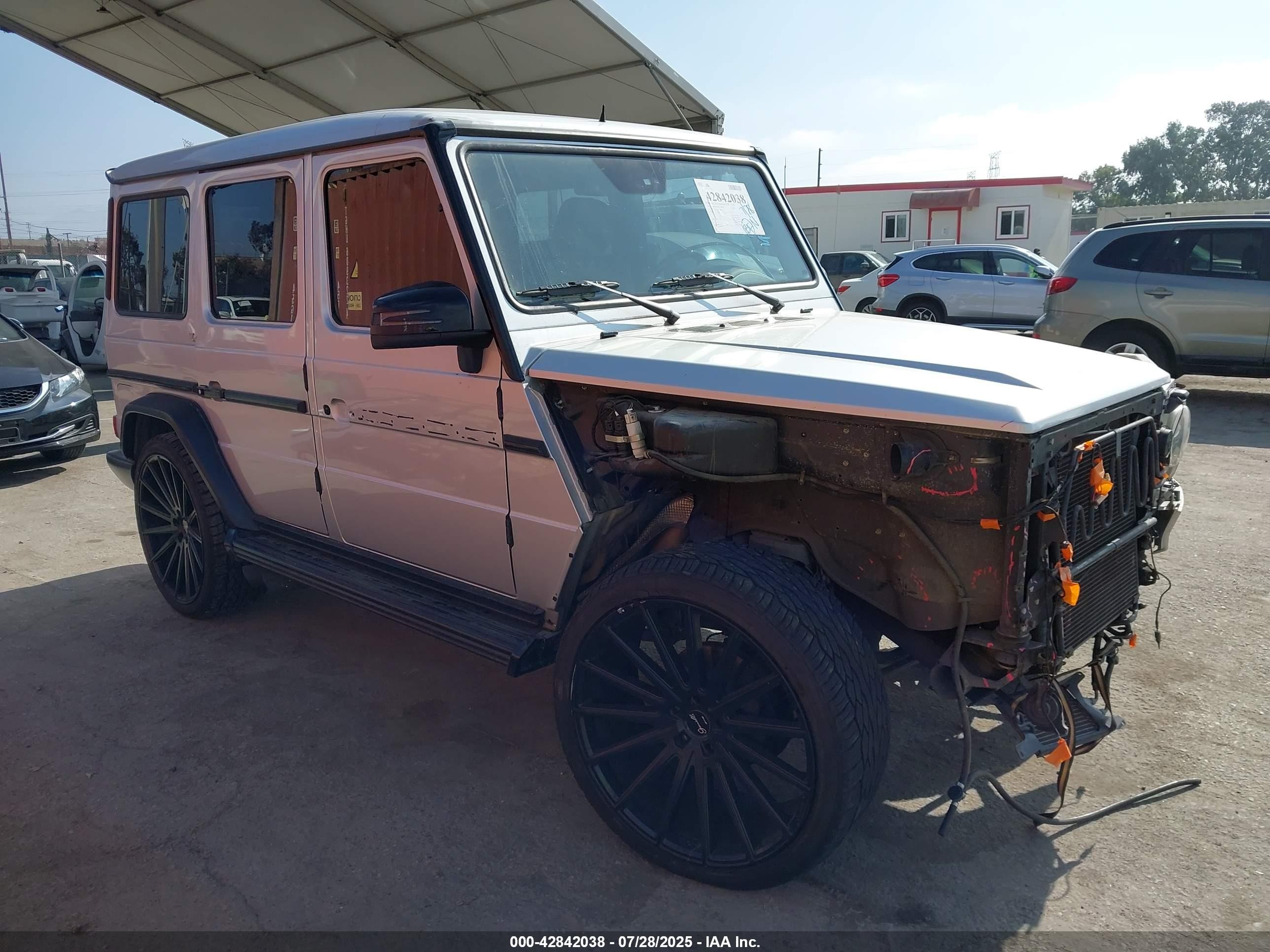 2011 Mercedes-Benz G 550, VIN WDCYC3HF2BX189307 — Front end