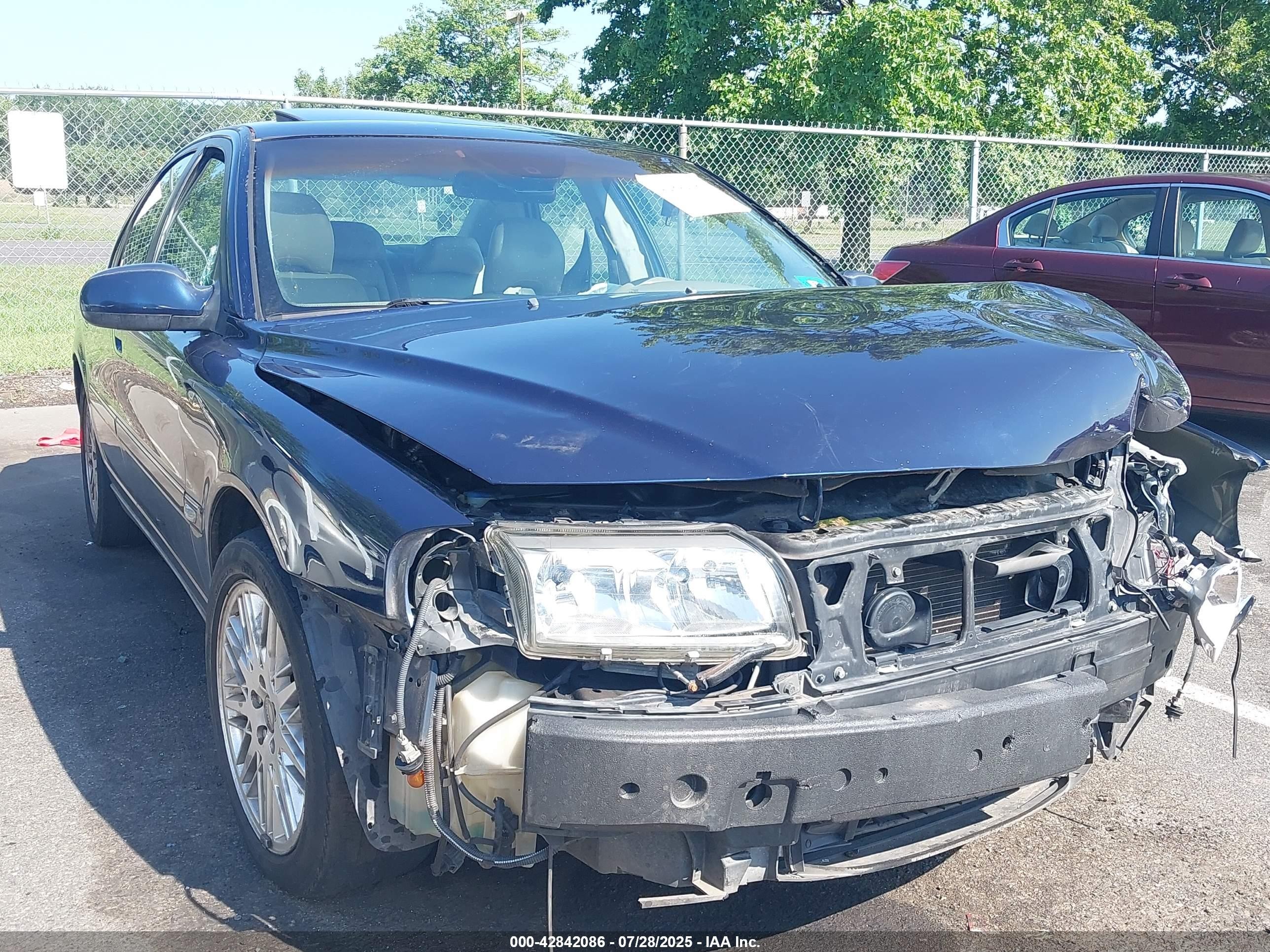 2003 Volvo S80 2.9L, VIN YV1TS92D831308800 — Перед