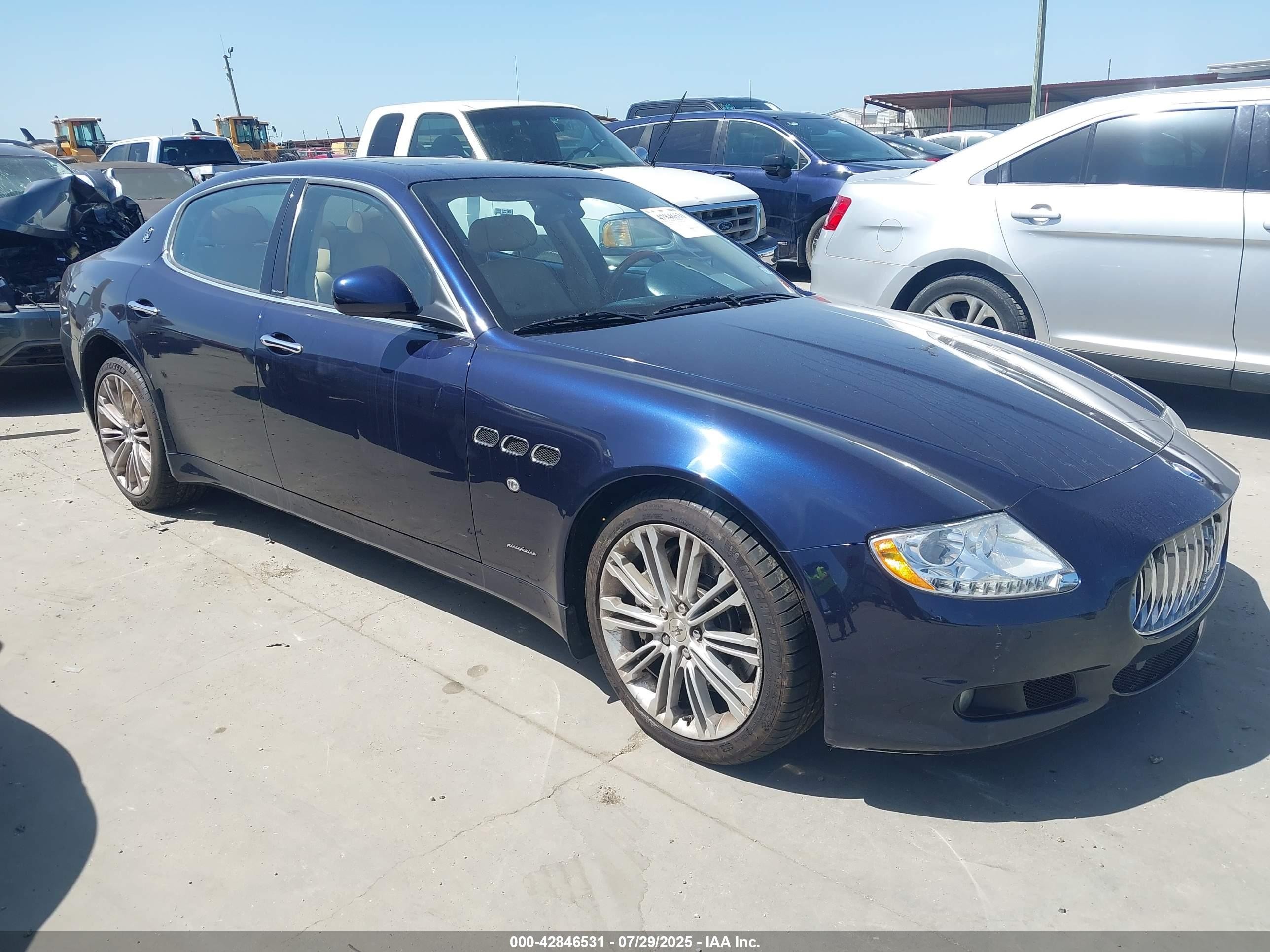 2010 Maserati Quattroporte S, VIN ZAM39JKA6A0051644 — Front end